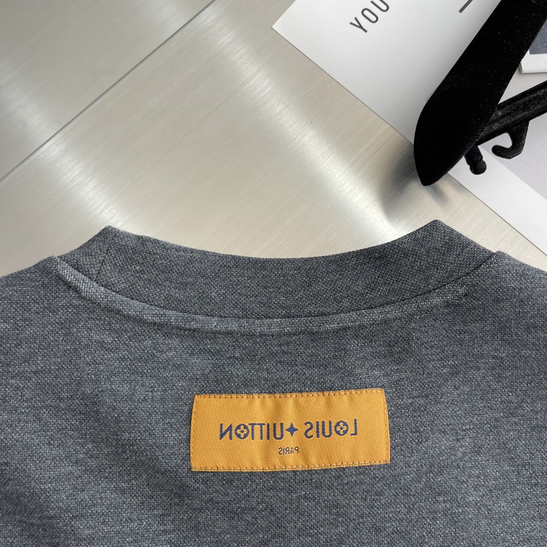 

-驴牌   2025秋冬卫衣系列
尺码   m-5xL
版型：常规卫衣版型
克重：380克重
成份：