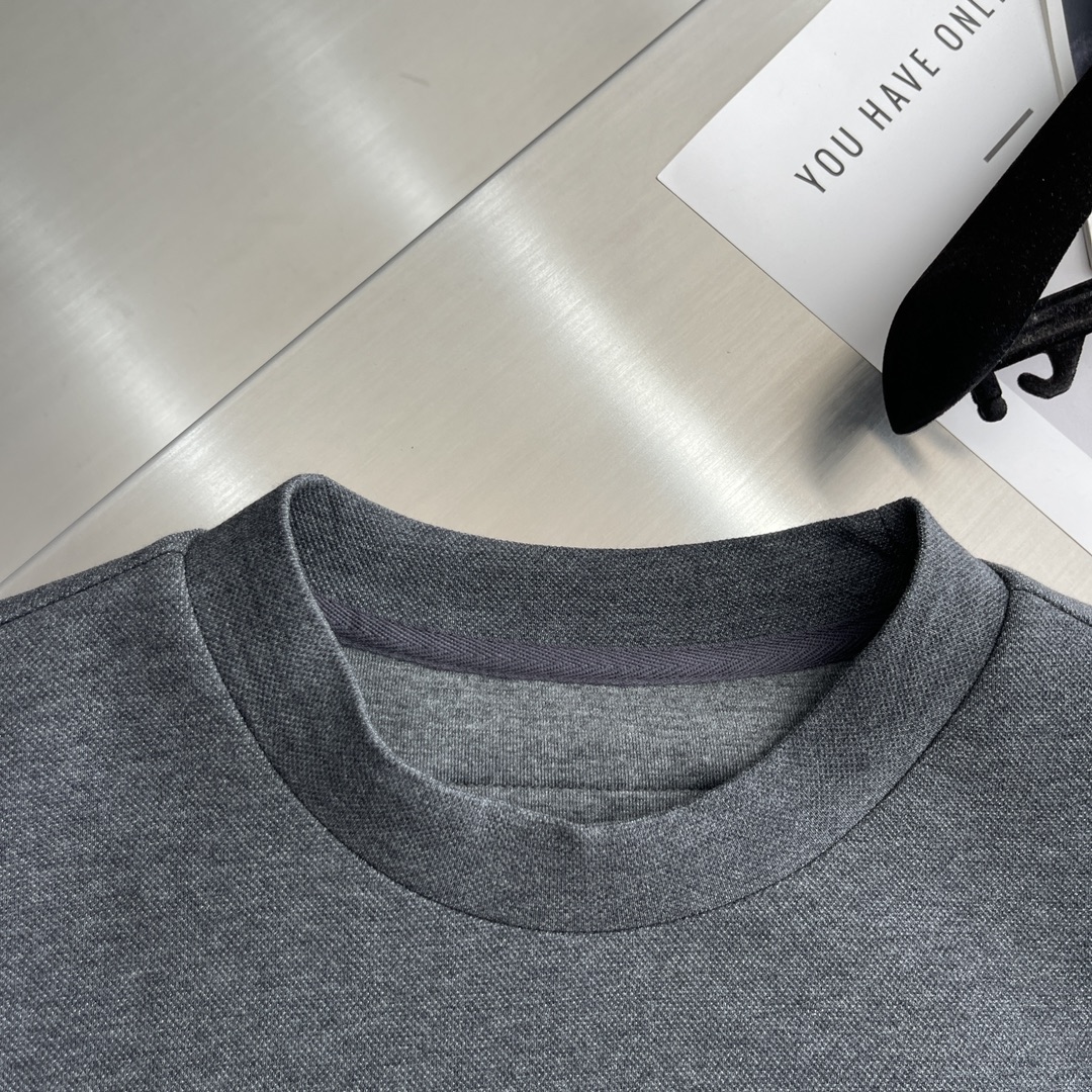 

-驴牌   2025秋冬卫衣系列
尺码   m-5xL
版型：常规卫衣版型
克重：380克重
成份：