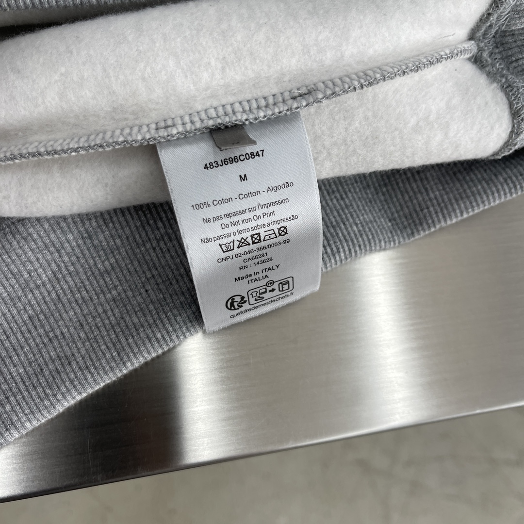 Dior CD Icon Half-Zip Sweatshirt, Modern Style, Unisex Design 9 i1728899868 4011 4