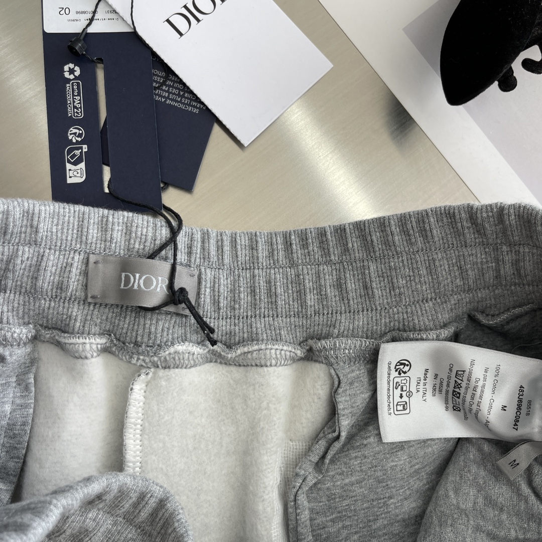 Celine Loose Fit Women's Sweatpants Classic Modern Style 7 i1730278874 5241 6
