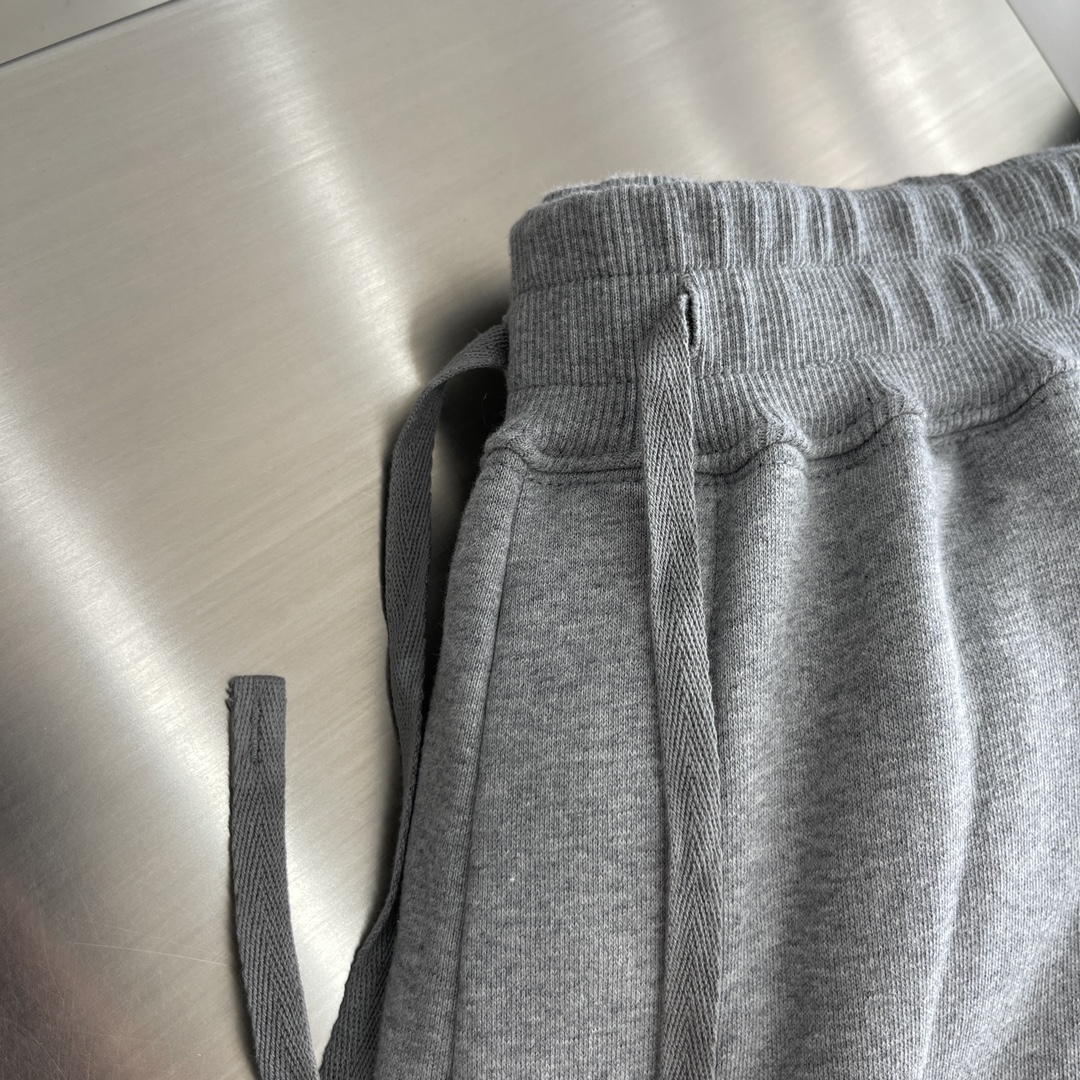 Celine Loose Fit Women's Sweatpants Classic Modern Style 4 i1730278874 9430 2