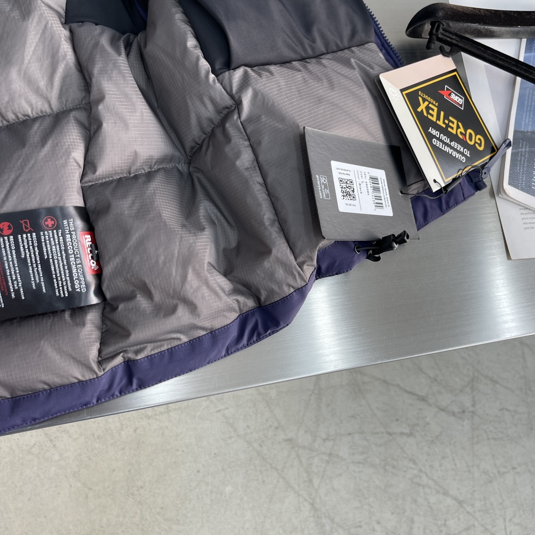 -🐦 鸟家 硬壳连帽中长款情侣防风羽绒服，采用定制五金辅料，无缝压胶，立体logo，90白鸭绒 最新科技