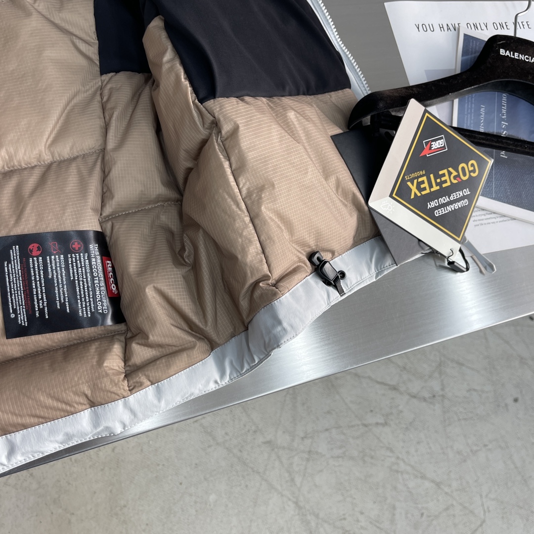 -🐦 鸟家 硬壳连帽中长款情侣防风羽绒服，采用定制五金辅料，无缝压胶，立体logo，90白鸭绒 最新科技