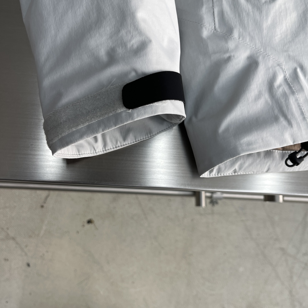 -🐦 鸟家 硬壳连帽中长款情侣防风羽绒服，采用定制五金辅料，无缝压胶，立体logo，90白鸭绒 最新科技