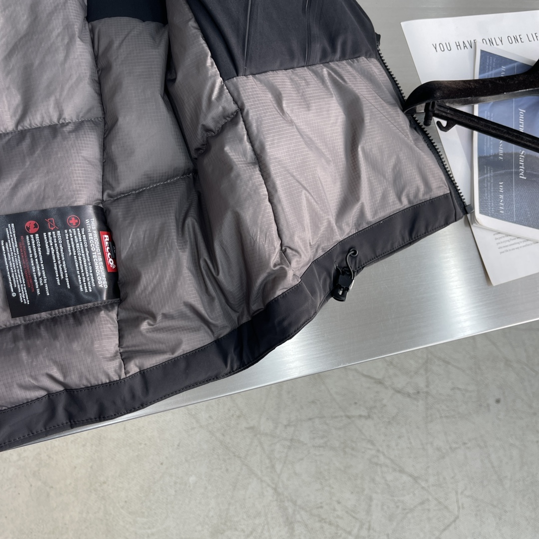 -🐦 鸟家 硬壳连帽中长款情侣防风羽绒服，采用定制五金辅料，无缝压胶，立体logo，90白鸭绒 最新科技