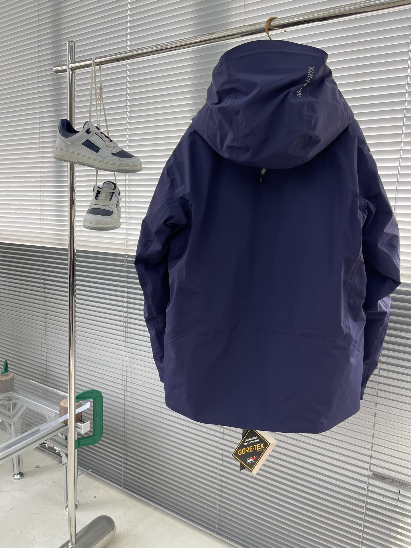 -🐦 鸟家 硬壳连帽中长款情侣防风羽绒服，采用定制五金辅料，无缝压胶，立体logo，90白鸭绒 最新科技