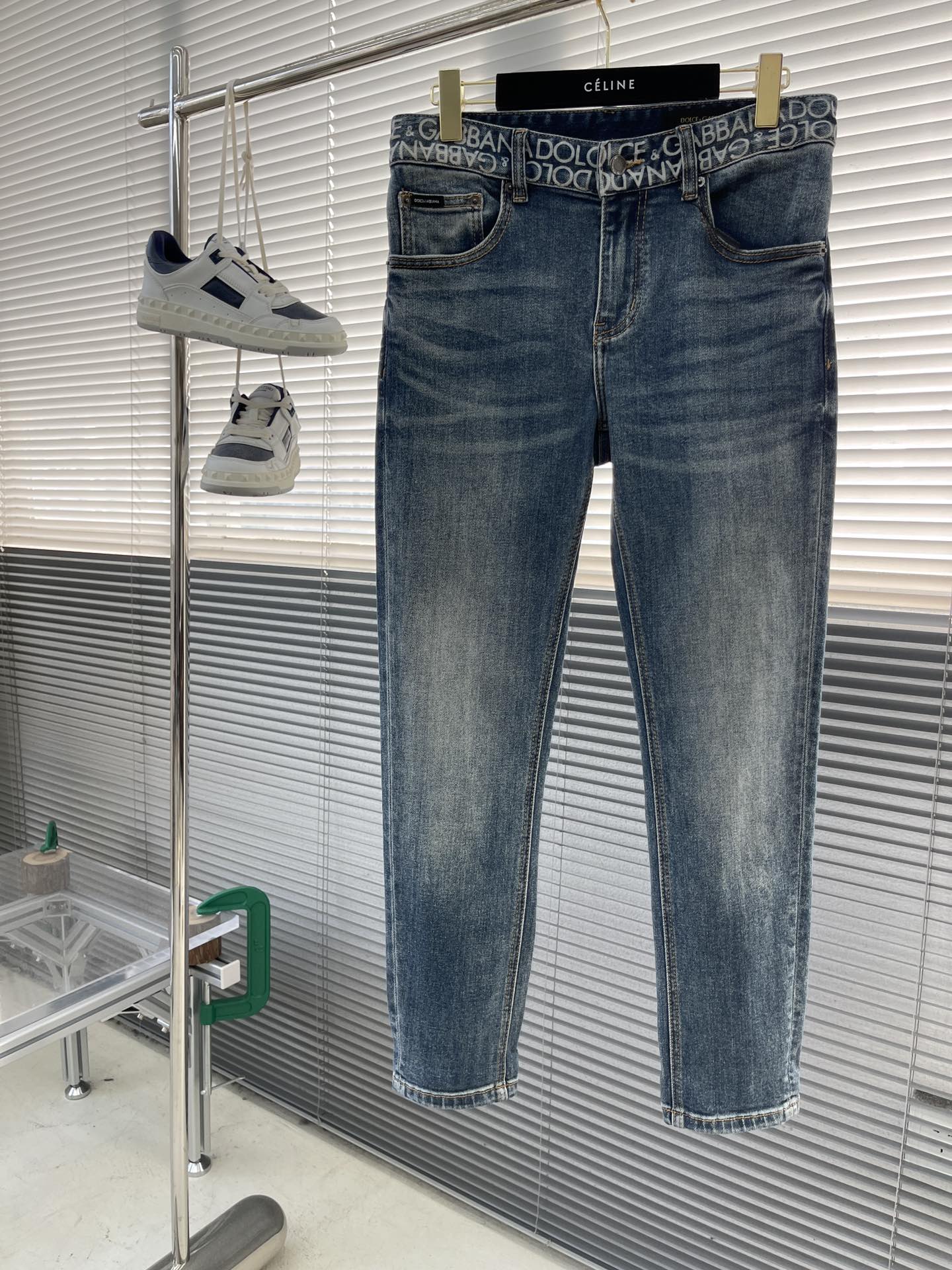 Dolce & Gabbana Men's Denim Jeans with Metal Logo Plaque - Slim Fit 2 i1734427313 1593 0