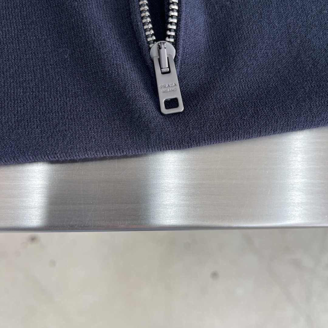 Prad  Polo衫服装 6