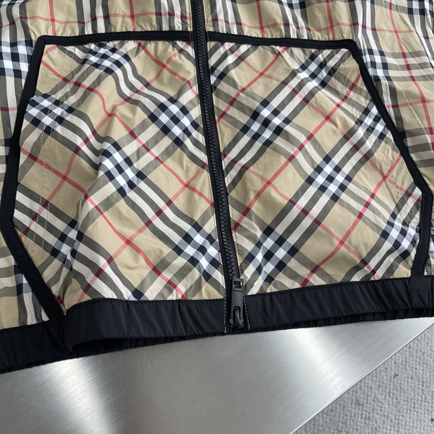Burberry Lightweight Plaid Windbreaker Jacket | Quick-Dry & UV Protection 7 i1745585193826 5595 0 4