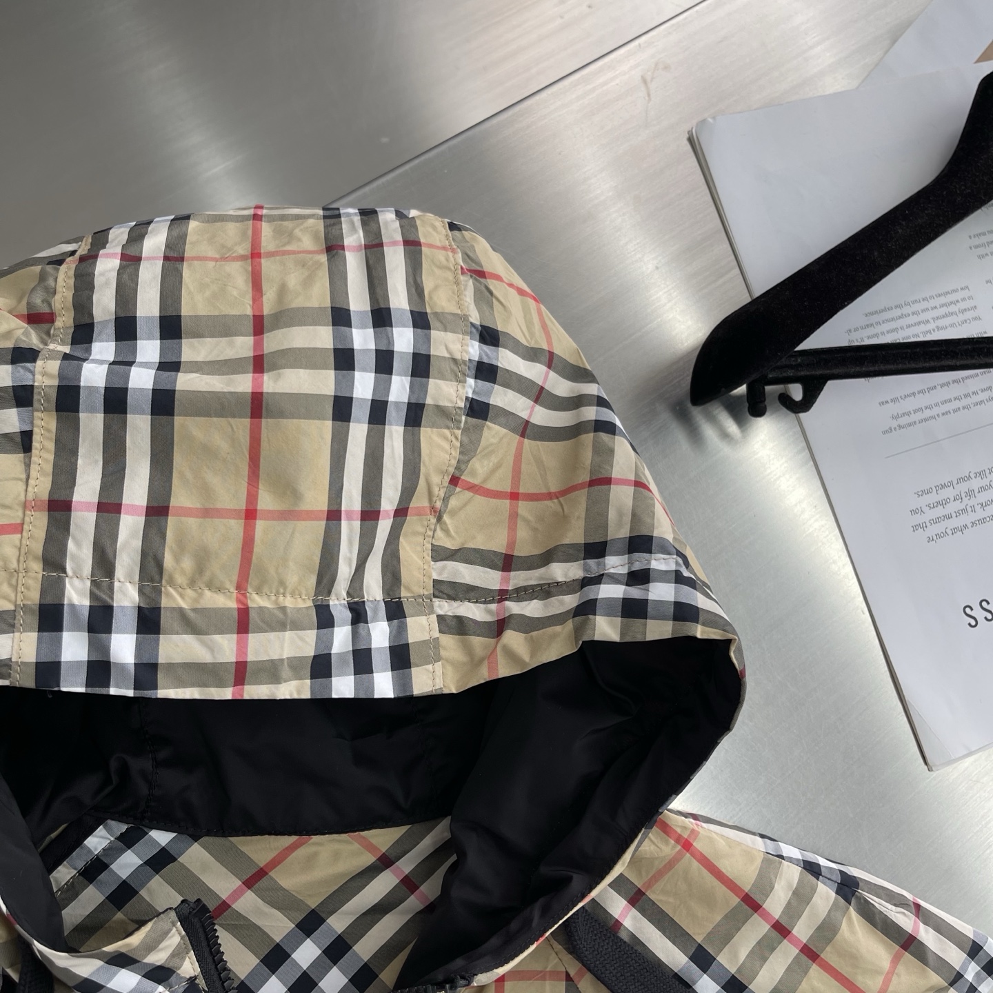 Burberry Lightweight Plaid Windbreaker Jacket | Quick-Dry & UV Protection 3 i1745585193843 6354 0 0
