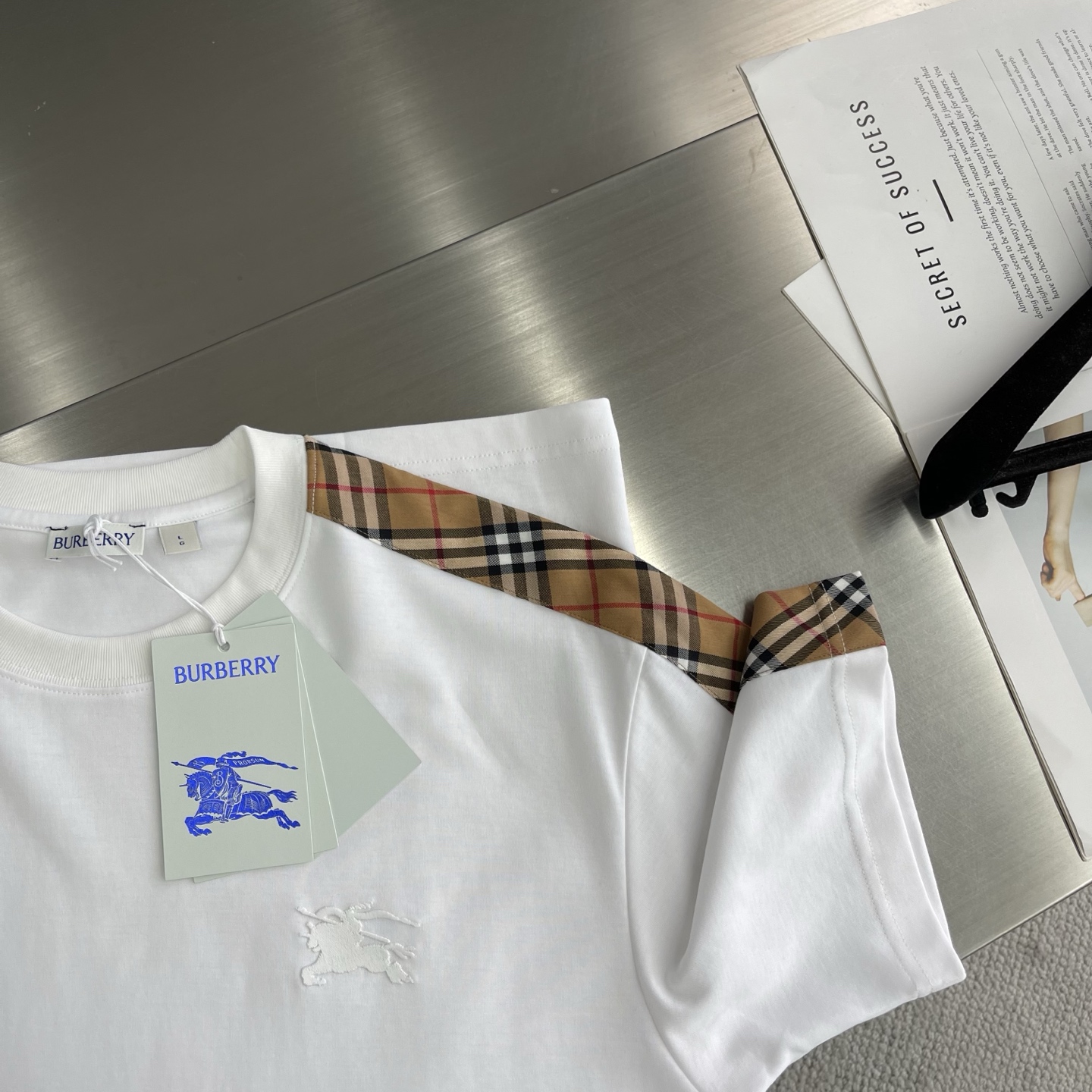 Burberry White Cotton T-Shirt with Iconic Check Sleeves - Oversized Fit 7 i1745585753200 4905 0 4