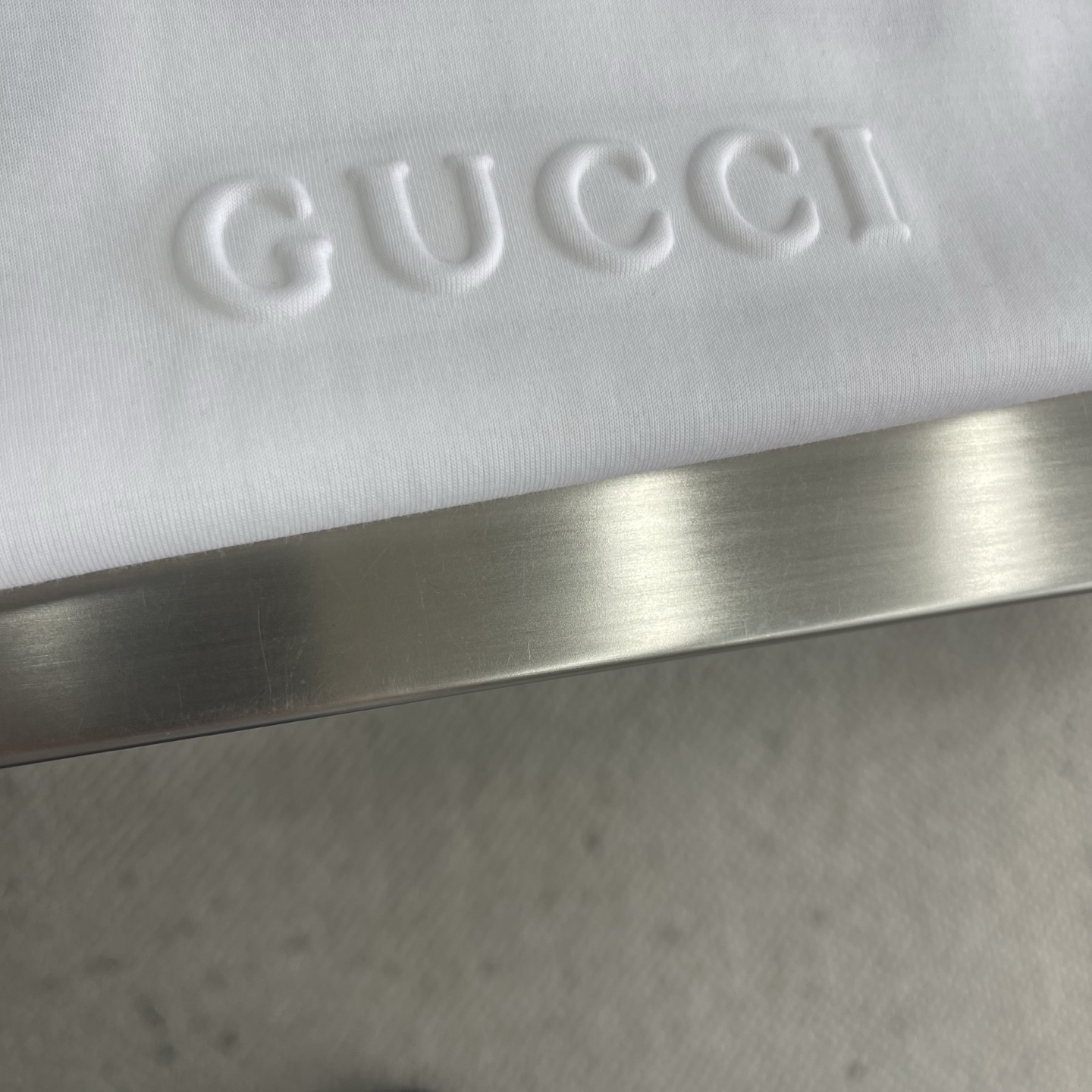 Gucci Embossed Logo T-Shirt - High Quality, Fashionable, and Versatile 6 i1745586075935 4786 0 1