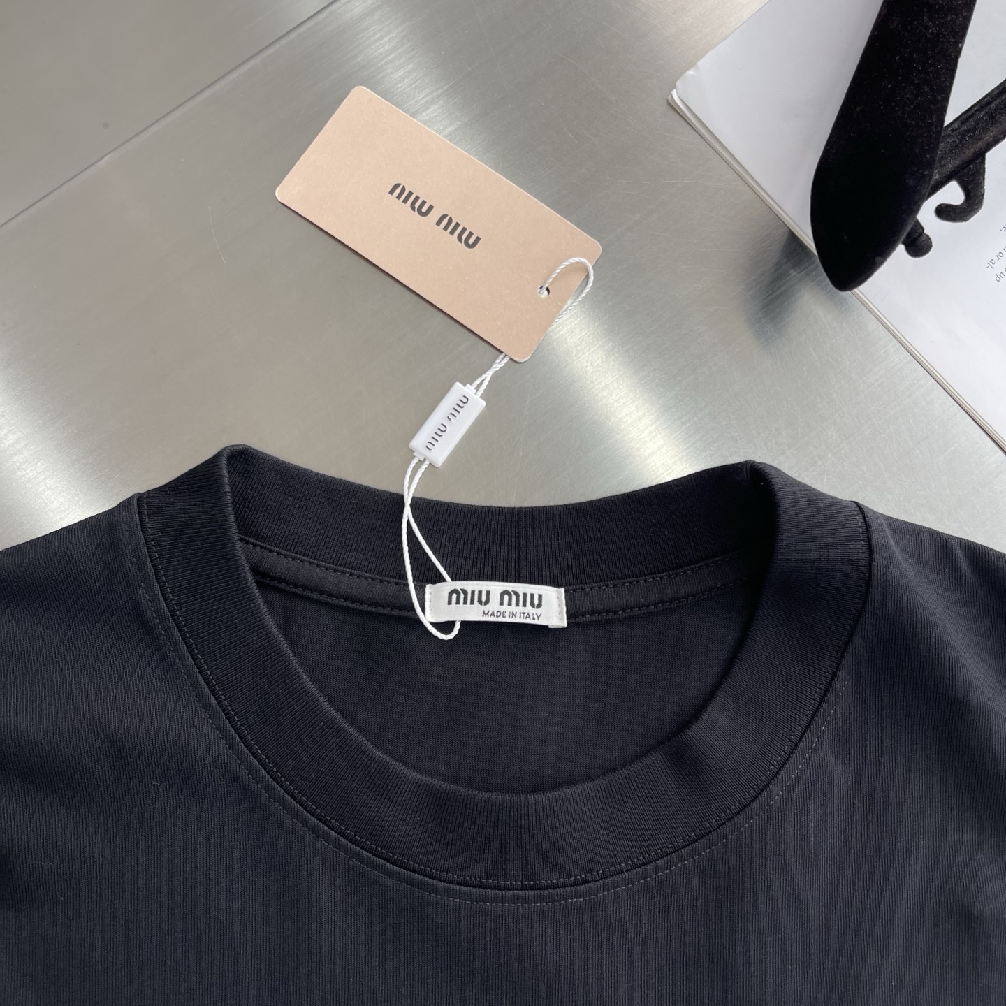 Miu Miu Oversized Logo Tee - Comfortable Cotton, Unisex Fit 3 i1745677600360 7736 0 0