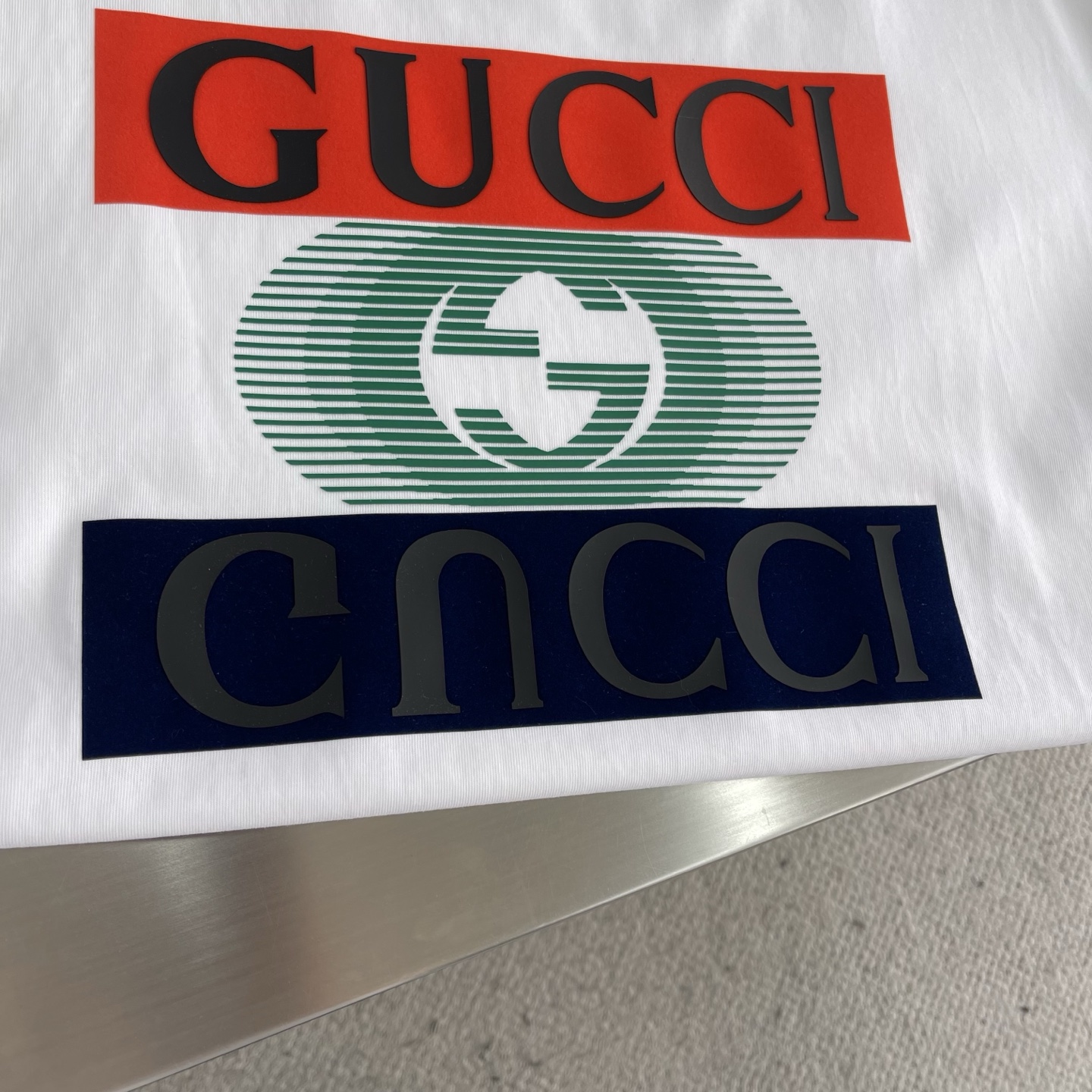 Gucci 2025 Double G Logo T-Shirt: Premium Cotton, Comfortable Fit - Unisex 4 i1745677759079 2089 0 1