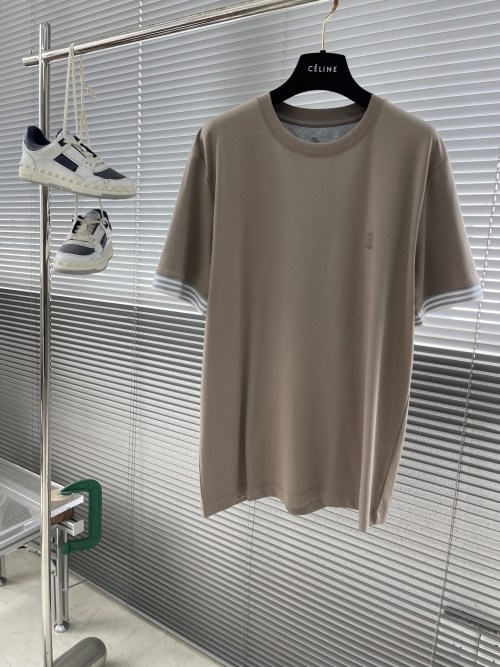 Classic Fit Short Sleeve T-Shirt for Men With Striped Cuffs 1 Classic Fit Short Sleeve T-Shirt for Men With Striped Cuffs