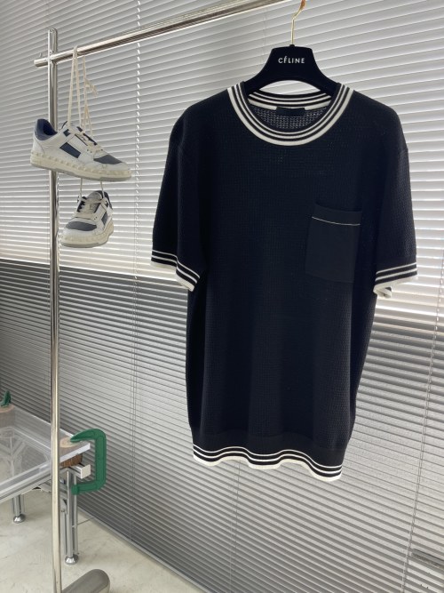Men's Black Knit Short Sleeve T-Shirt with Contrast Trim, Casual and Stylish 1 Men's Black Knit Short Sleeve T-Shirt with Contrast Trim, Casual and Stylish