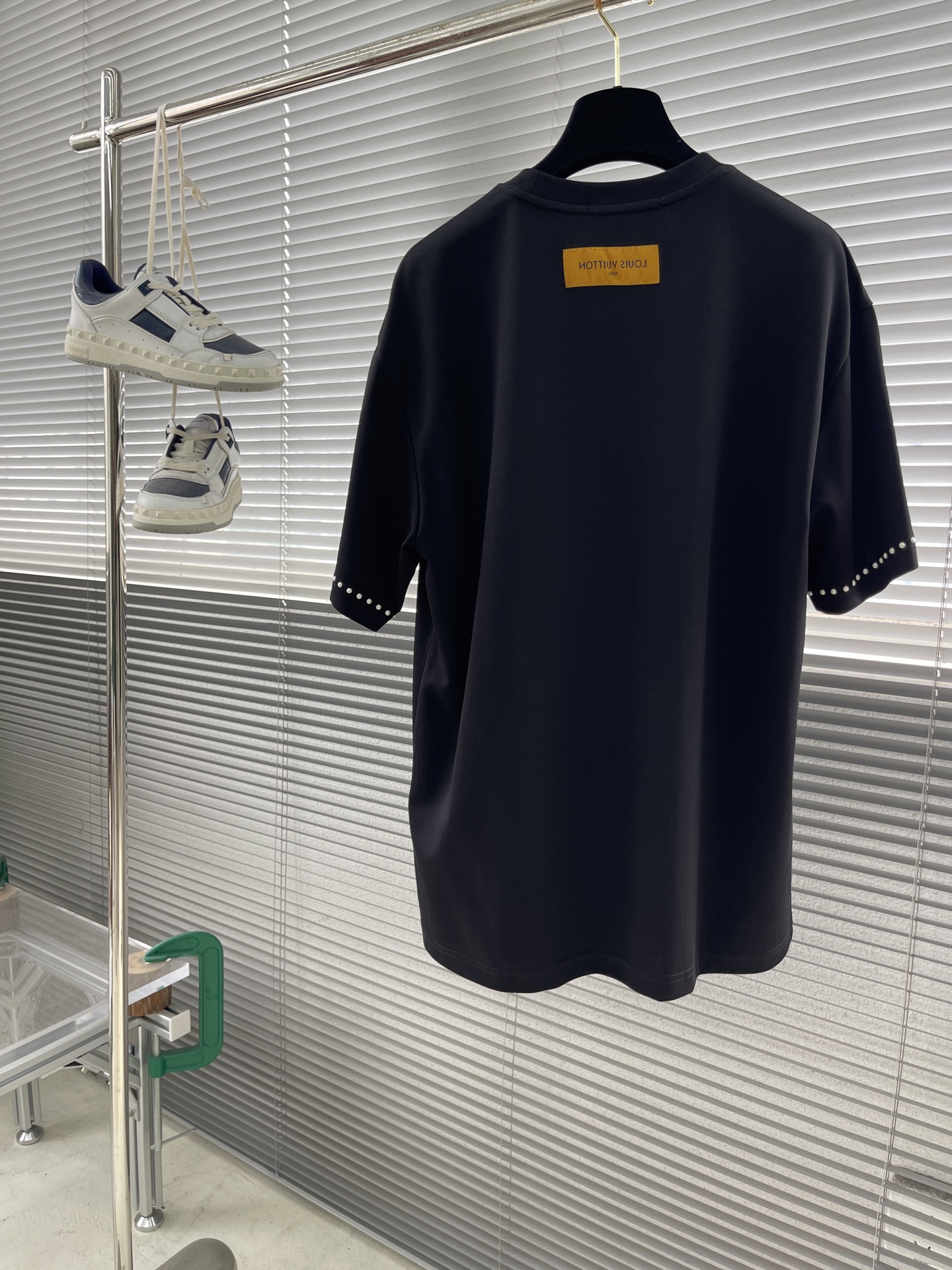 Louis Vuitton 2025 Spring/Summer Black Cotton T-Shirt with Embroidered Logo 8 i1745831125914 3743 0 7