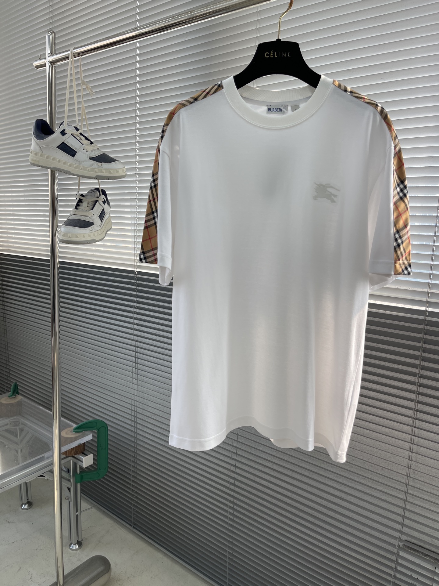 Burberry White Cotton T-Shirt with Iconic Check Sleeves - Oversized Fit 1 i1745831535201 7520 0 5