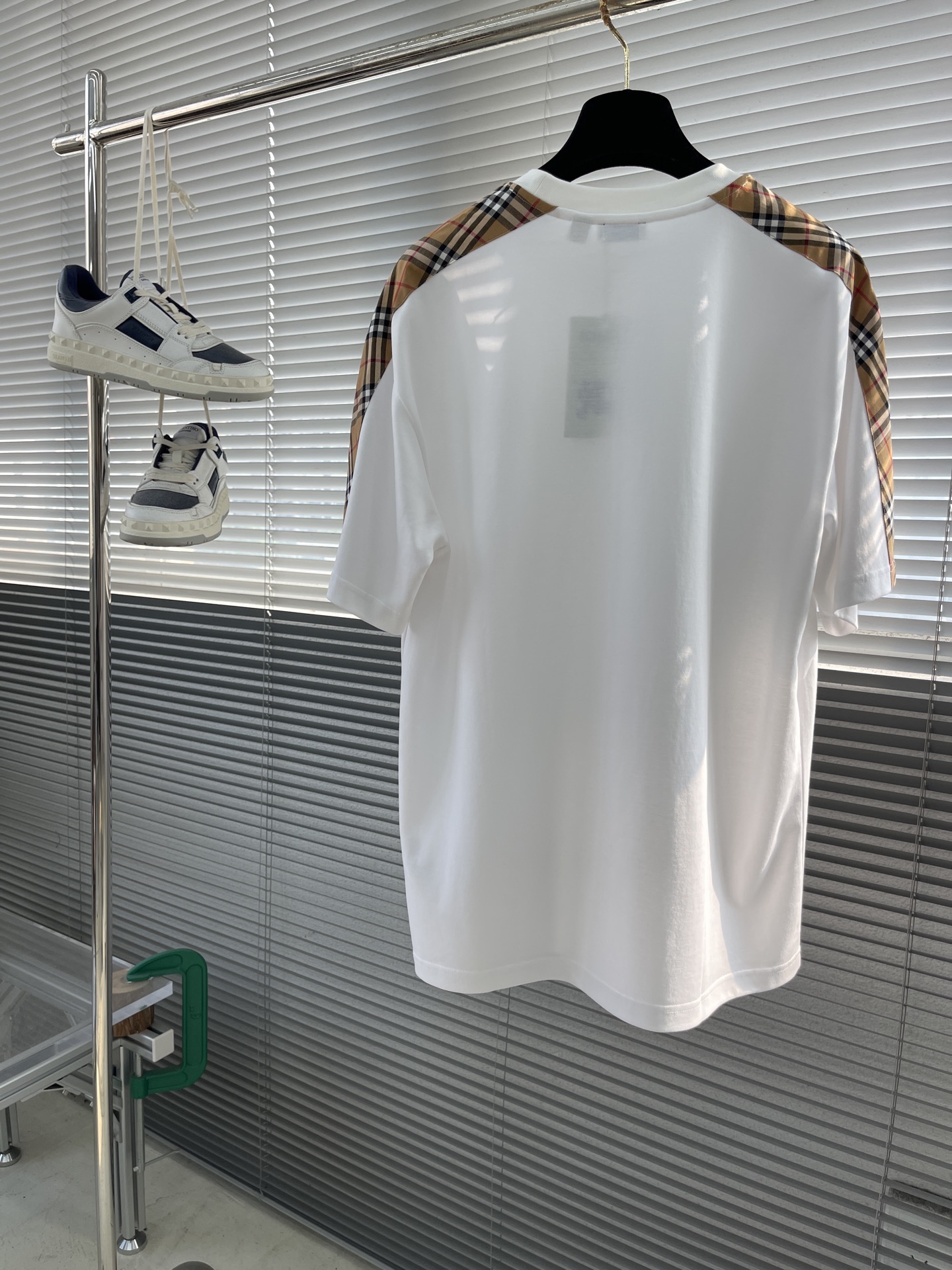 Burberry White Cotton T-Shirt with Iconic Check Sleeves - Oversized Fit 8 i1745831535202 7887 0 7