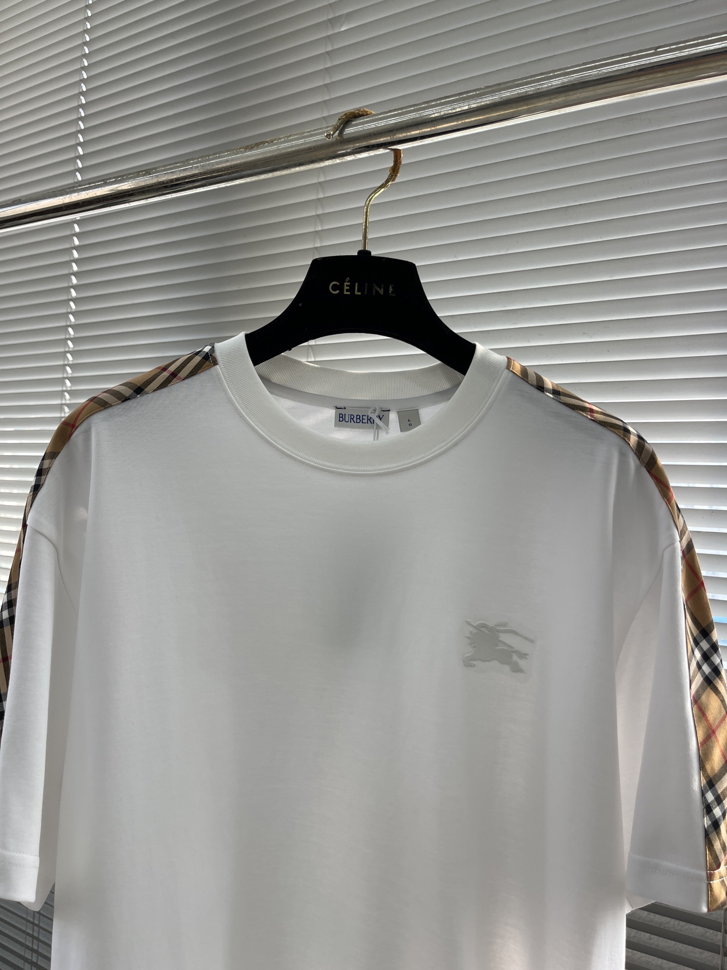 Burberry White Cotton T-Shirt with Iconic Check Sleeves - Oversized Fit 2 i1745831535317 1949 0 6