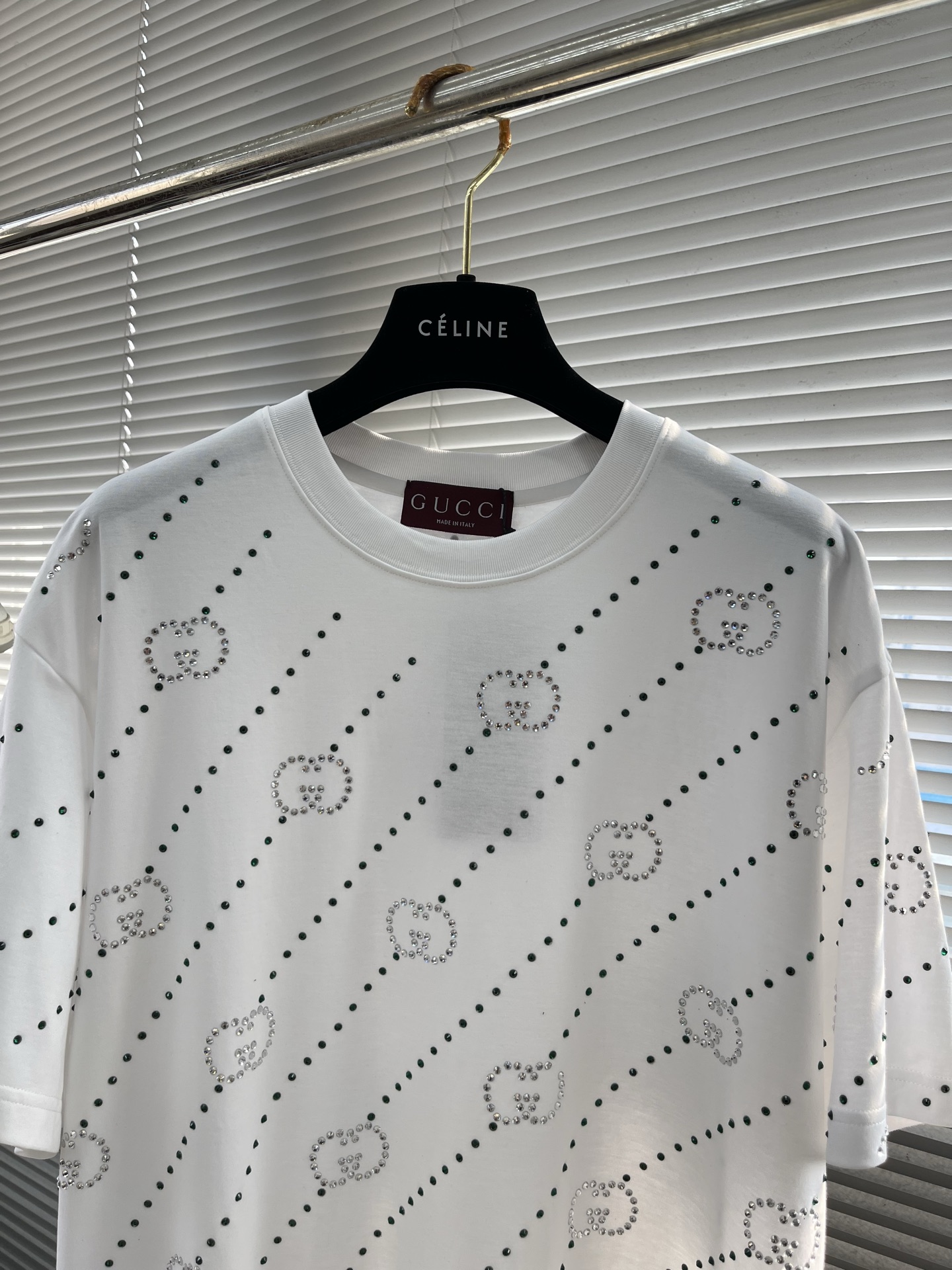 Gucci White Cotton T-Shirt with Crystal GG Interlocking Appliqué 2 i1745831735605 6113 0 6