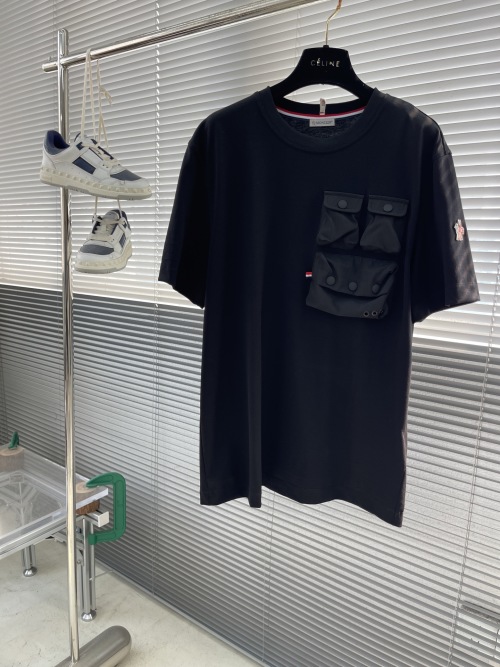 Moncler Black Cotton T-Shirt with Cargo Pockets - Modern and Stylish 1 Moncler Black Cotton T-Shirt with Cargo Pockets - Modern and Stylish