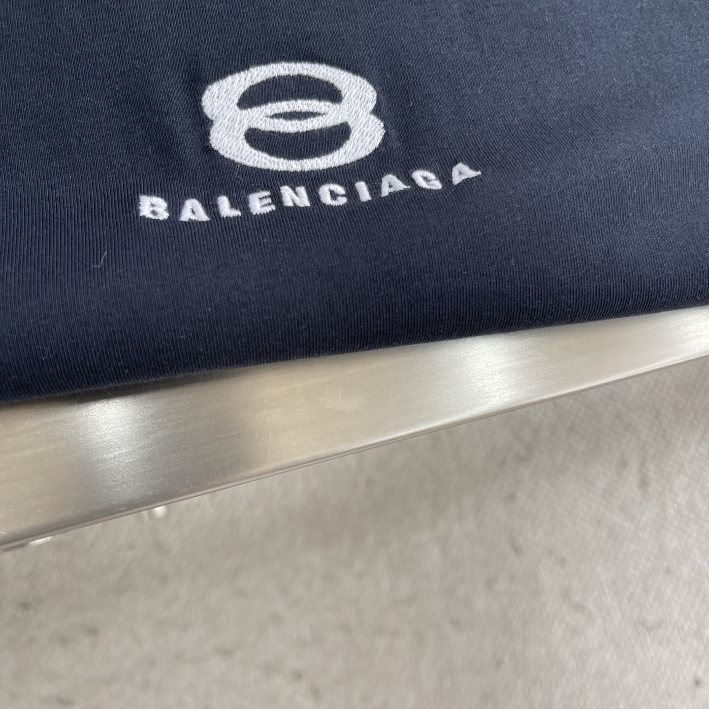 Balenciaga Hi There Dripley Distressed White Knit Medium Fit T-Shirt 5 i1745923157682 5196 0 2
