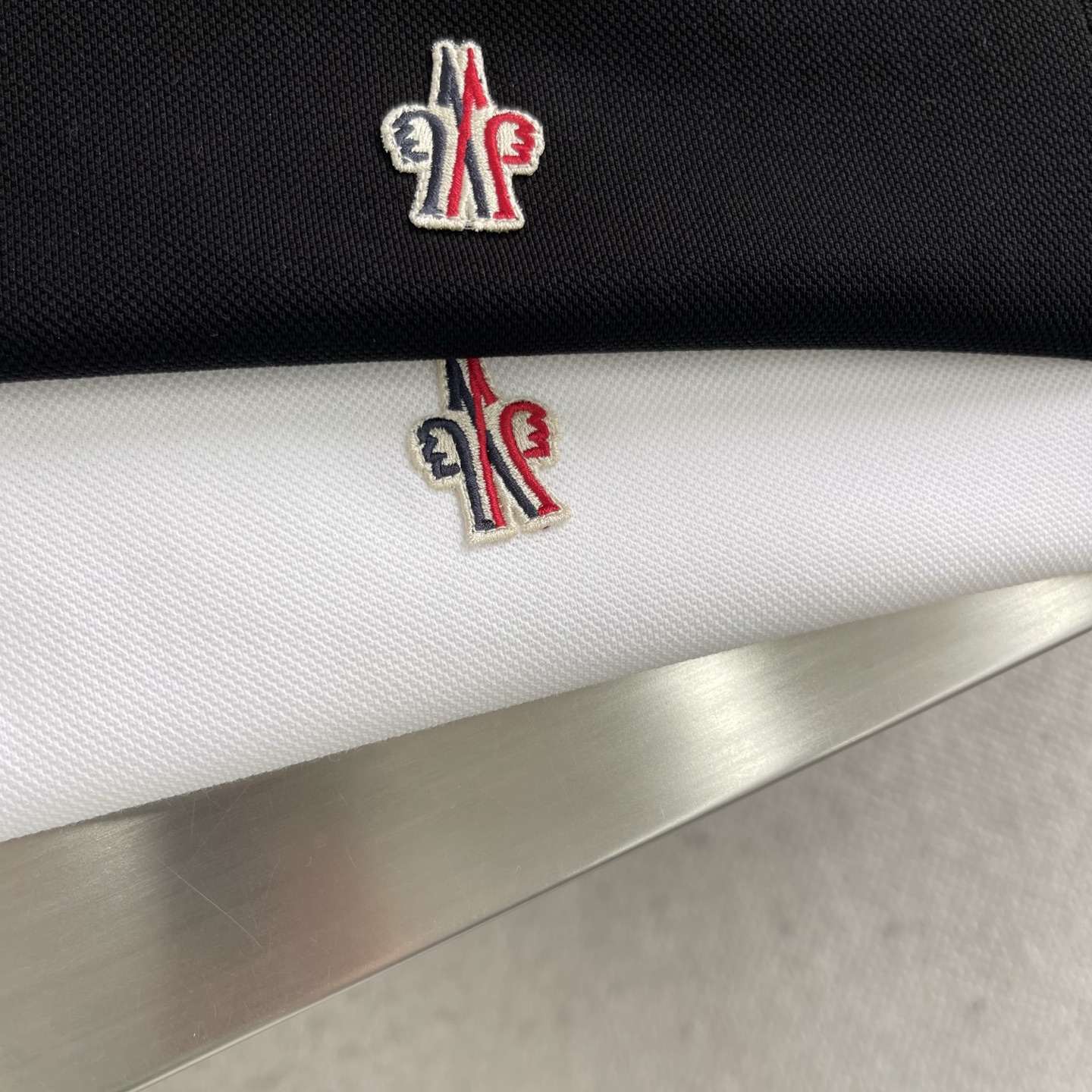 Moncler Men's Classic Fit Piqué Polo Shirt with Logo Detail - White 4 i1745923782080 9500 0 1