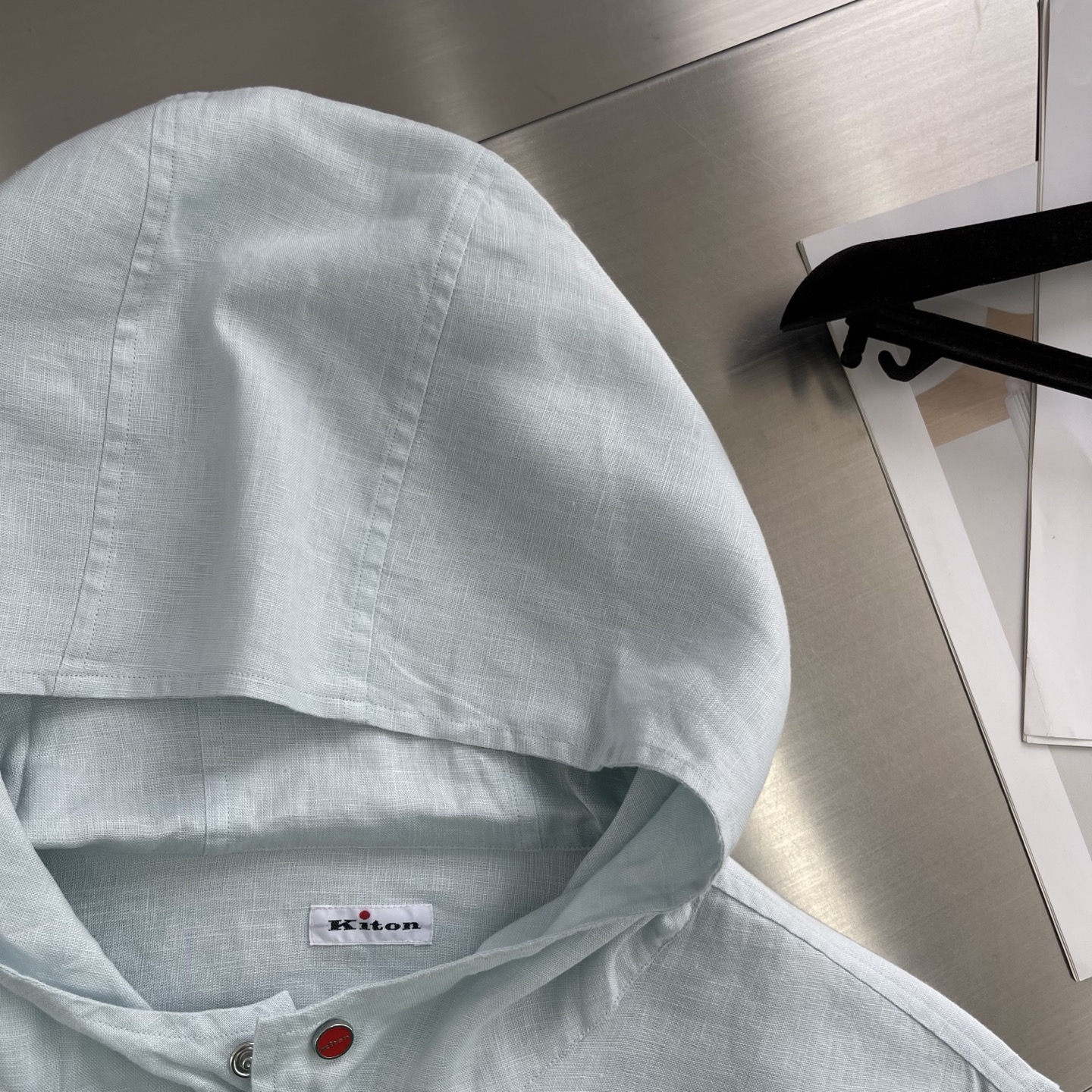 Kiton Linen Hooded Shirt with Red Button Detail - Breathable and Stylish 3 i1745924080243 6412 0 0