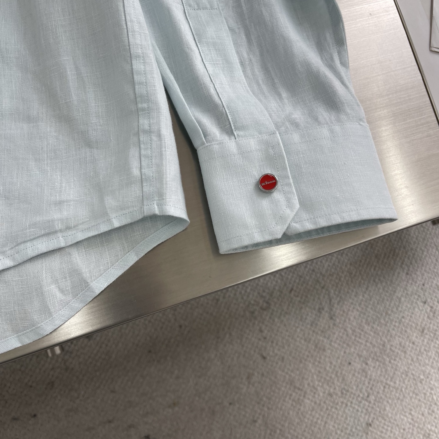 Kiton Linen Hooded Shirt with Red Button Detail - Breathable and Stylish 5 i1745924080419 3593 0 2