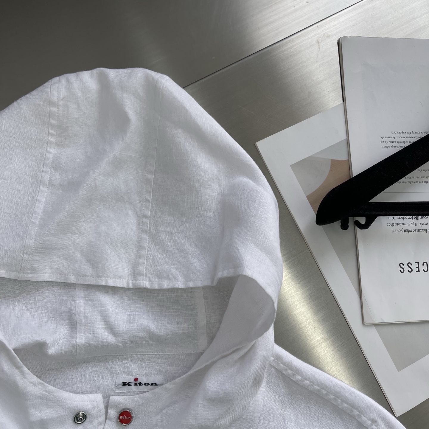 Kiton Linen Hooded Shirt: Lightweight, Breathable, and Stylish for Summer 3 i1745924096032 3475 0 0