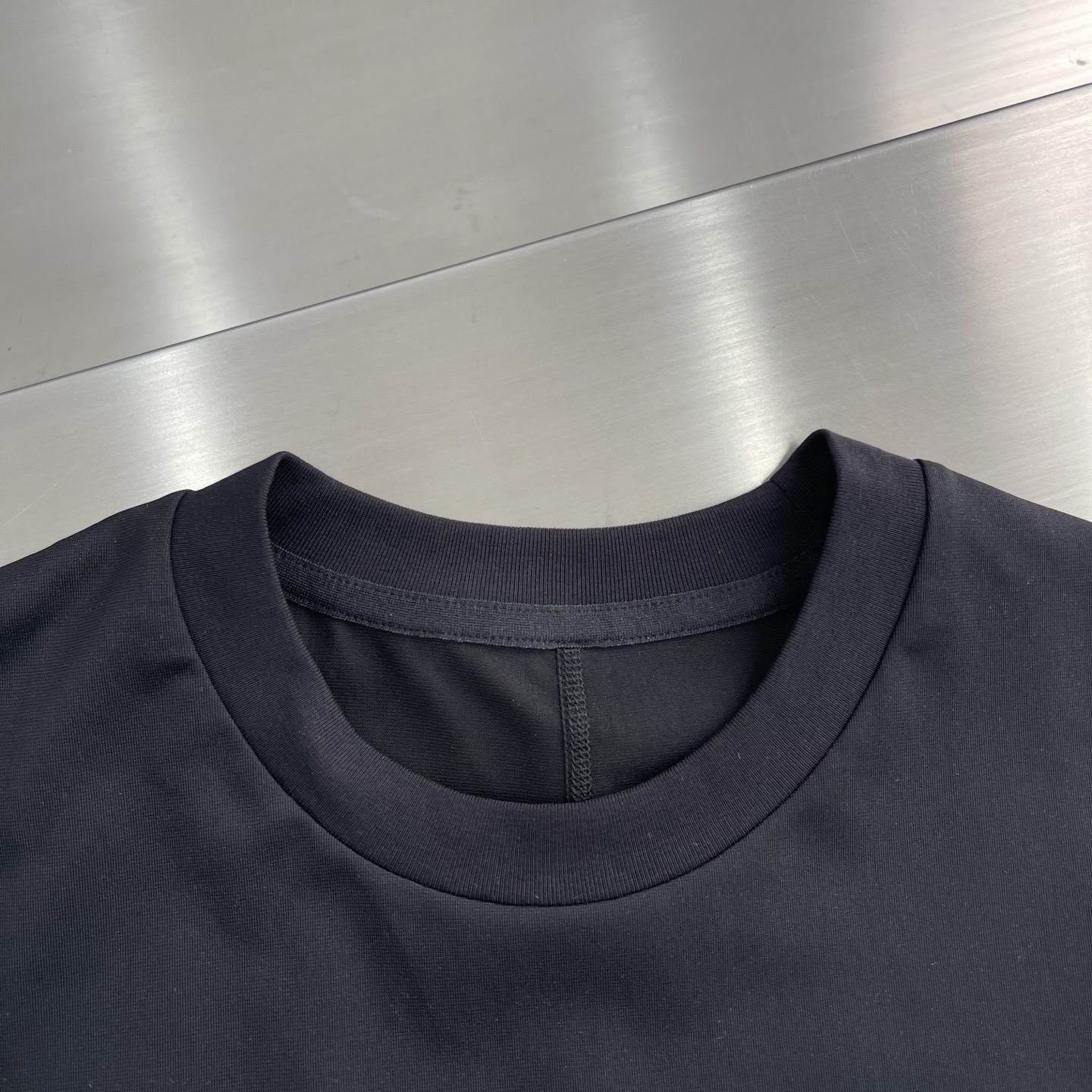 ZEGN Men's Silk-Cotton Blend Quick-Dry T-Shirt, Minimalist Style and Comfort 3 i1745924235047 2787 0 0
