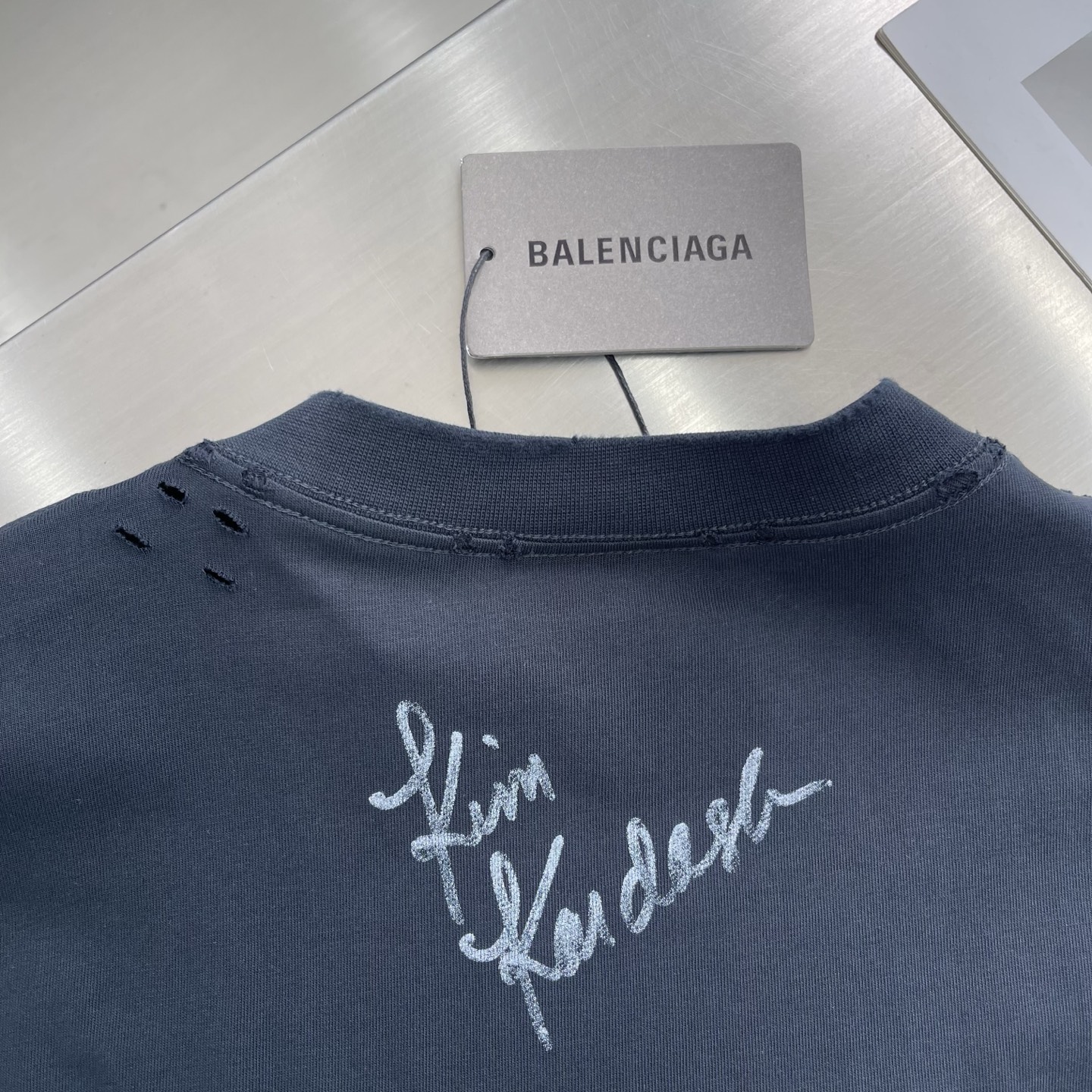 Balenciaga 25SS Kardashian Portrait Tee - Premium 200G Fabric, Distressed Finish 7 i1745924384460 6692 0 4