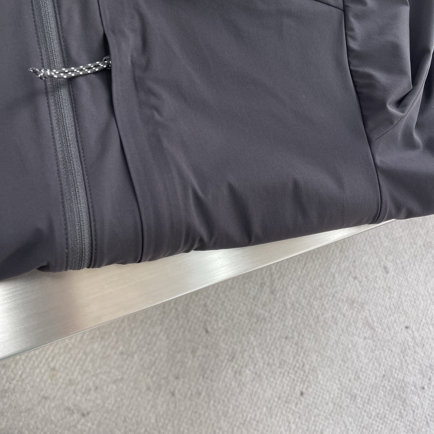Men's Silk Blend Hooded Windbreaker Jacket - Lightweight & Breathable 4 i1745924515824 9730 0 1