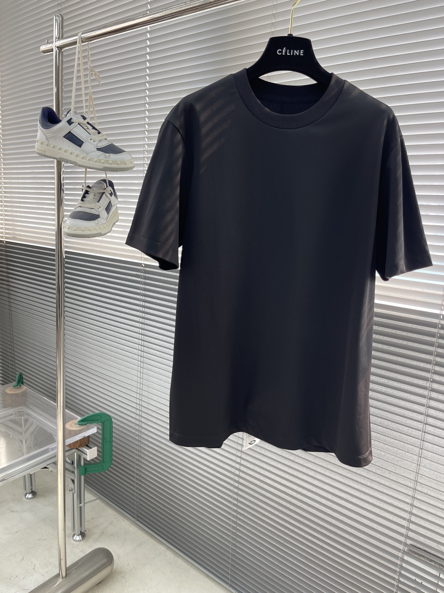 ZEGN Men's Silk-Cotton Blend Quick-Dry T-Shirt, Minimalist Style and Comfort 1 i1745926801639 194 0 5