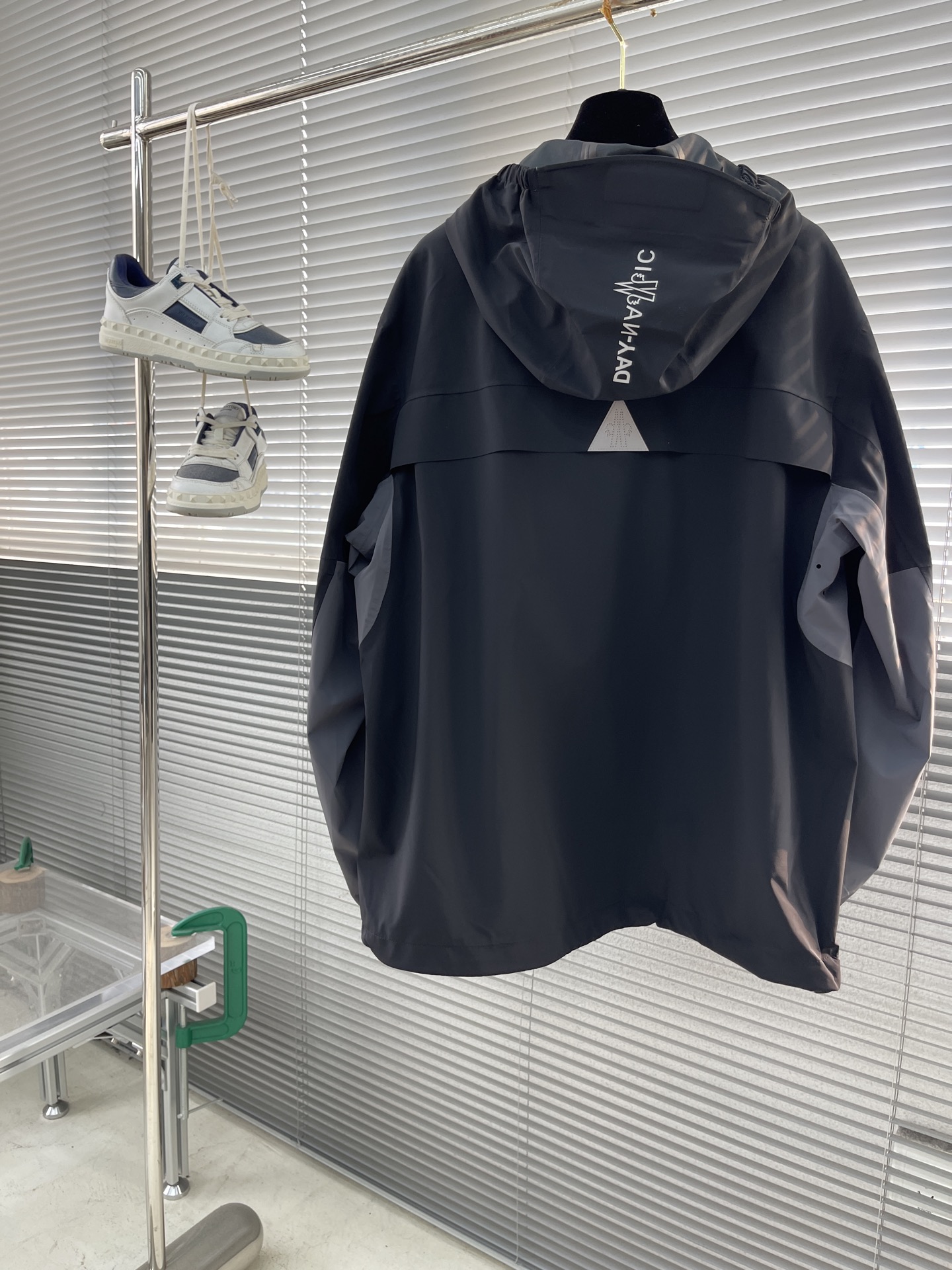 i1745927731151 1070 0 8