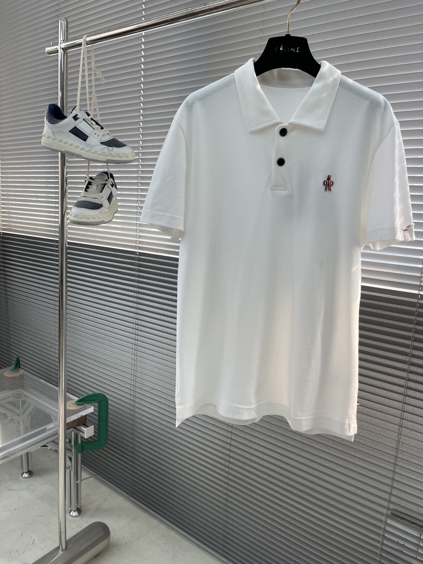 Moncler Men's Classic Fit Piqué Polo Shirt with Logo Detail - White 1 i1745927747818 9284 0 5