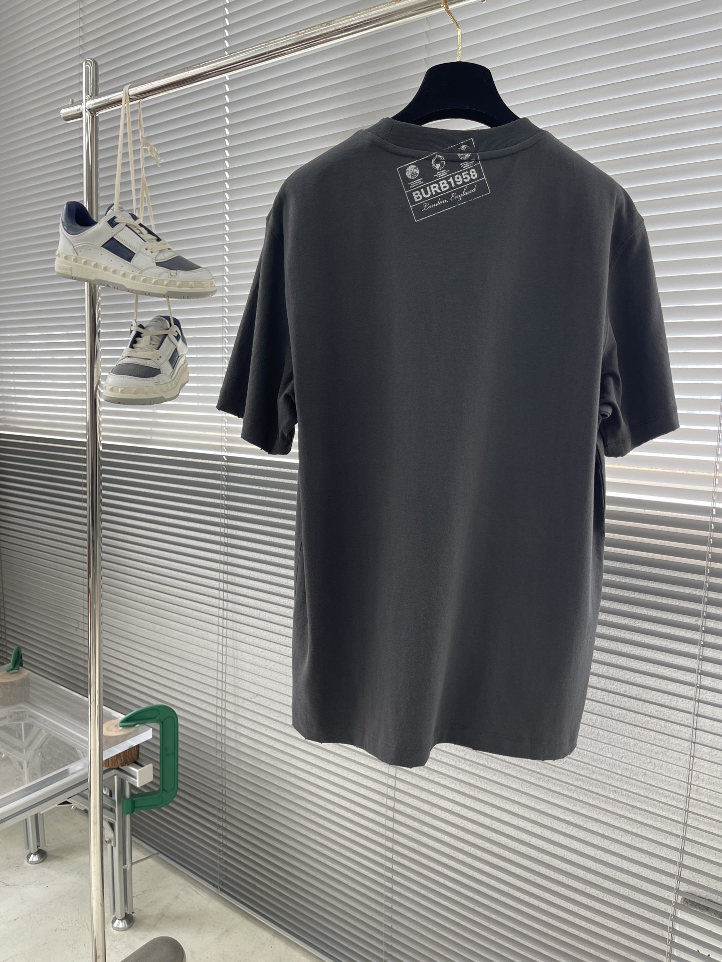 Burberry 2025 Spring/Summer Men's Graphic Print T-Shirt, Relaxed Fit 9 i1745928083585 3616 0 8