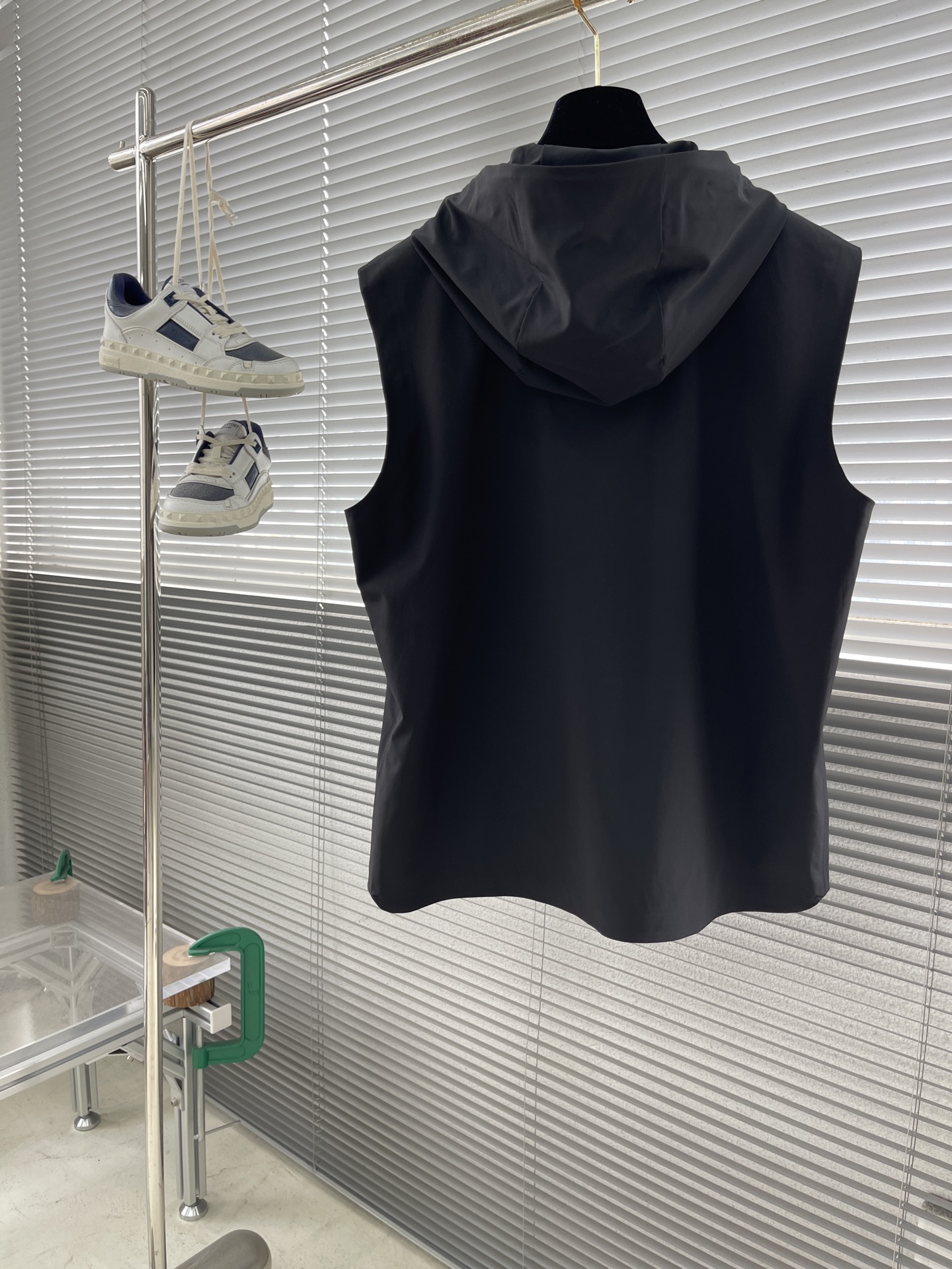 Prada Linea Rossa Vest: Fashion Meets Functionality in Sporty Style 3 i1746006132171 3539 0 7