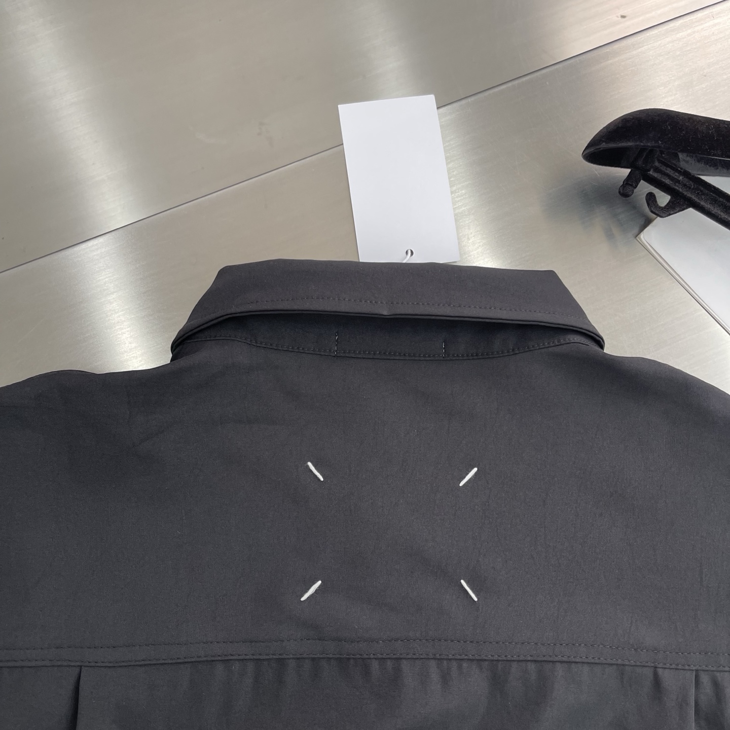 Maison Margiela 25SS Short Sleeve Button Down Shirt with Striped Details 7 i1746268377660 9651 0 4