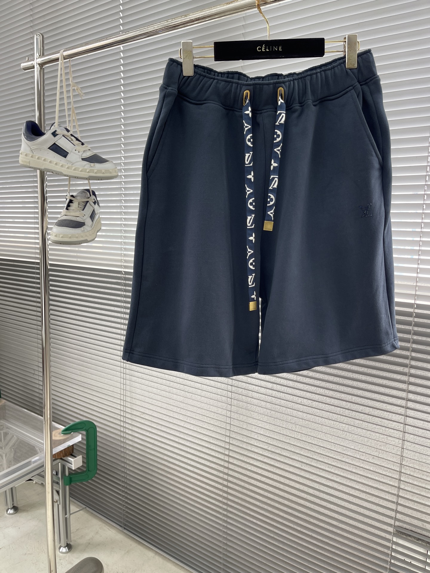 Louis Vuitton 25SS Bermuda Shorts - Full Cotton, Iconic Logo, Comfortable Fit