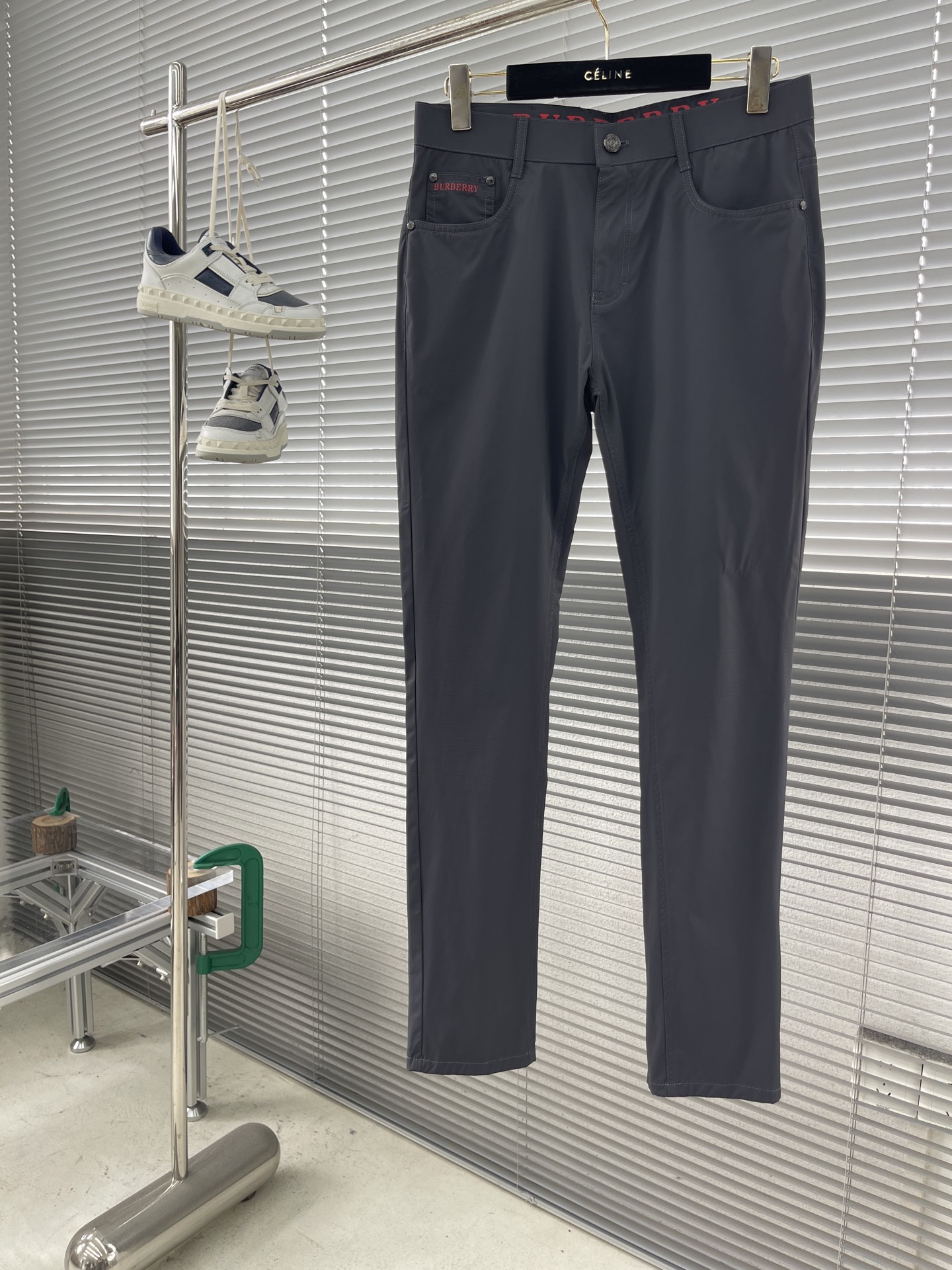 -BBR 纯正商务风格的西裤.....进口面料 休闲西裤，背后品牌...