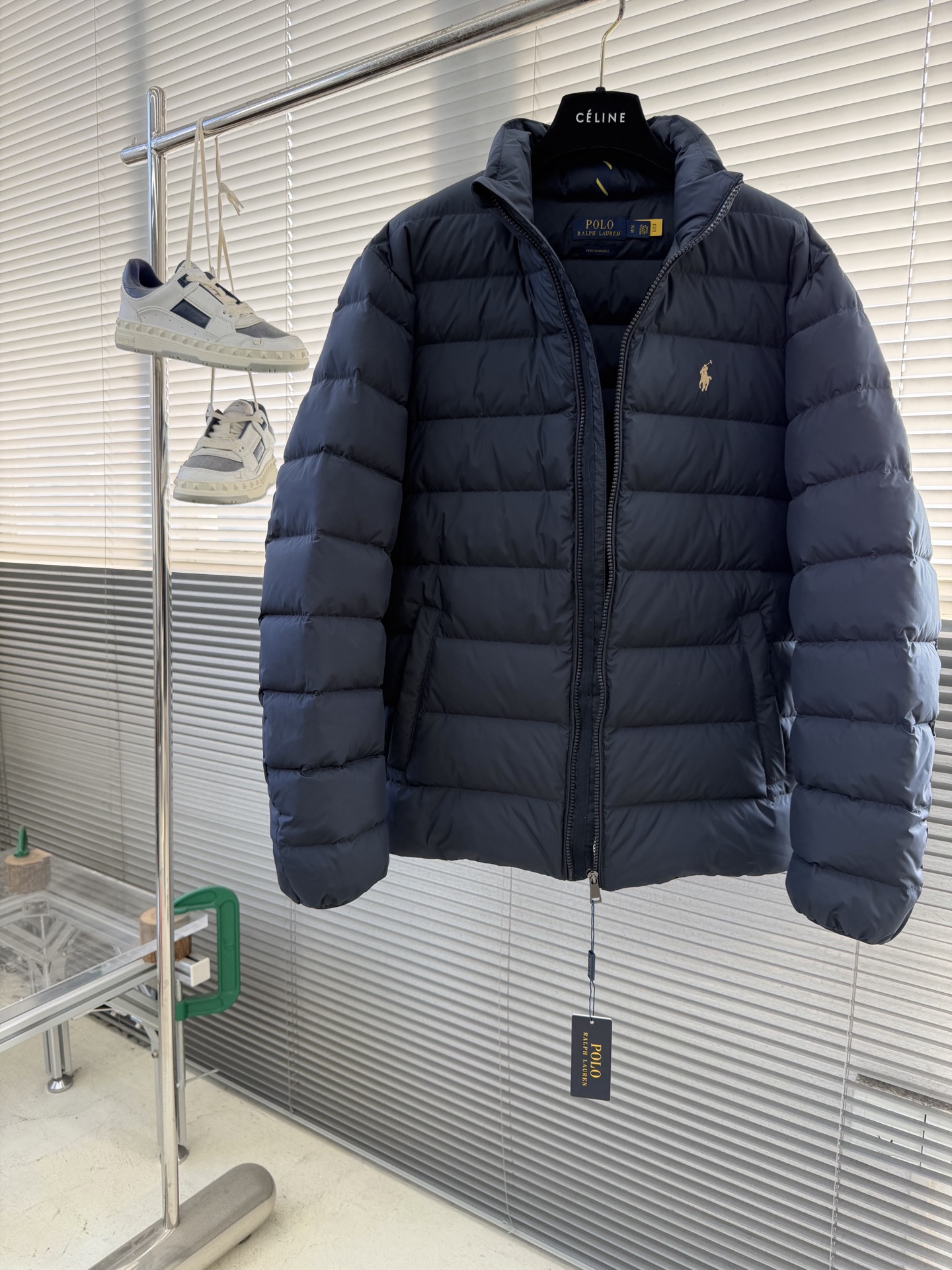 -Ralp🆕h Lauren 拉夫劳伦 轻便立领羽绒外套尼龙面料具有良好的防风防水性能，能有效阻挡外界风