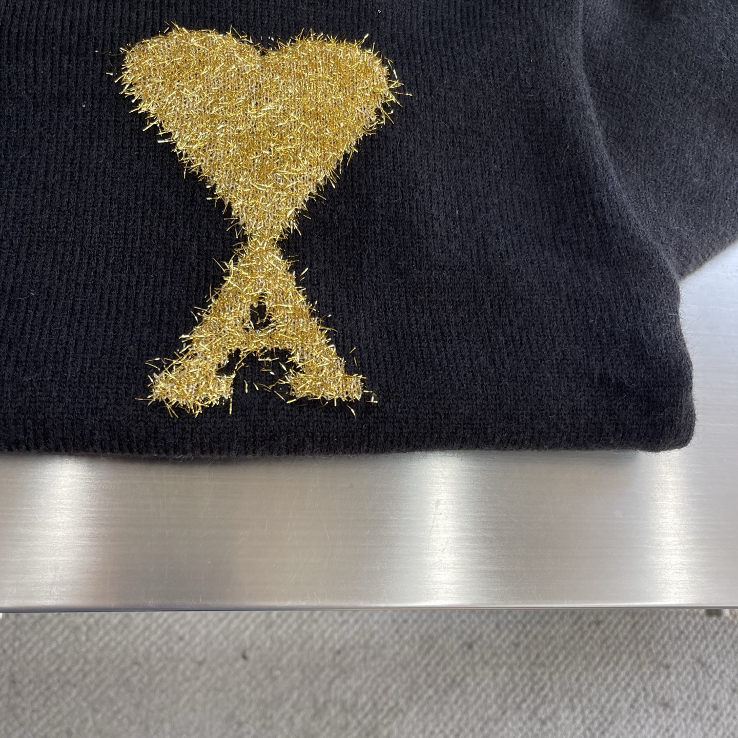 -Ami 毛衣 MINI爱心‼️®打造柔软细腻的触感与水洗质感，让穿着更为亲肤舒适，更能给你带来极致的穿