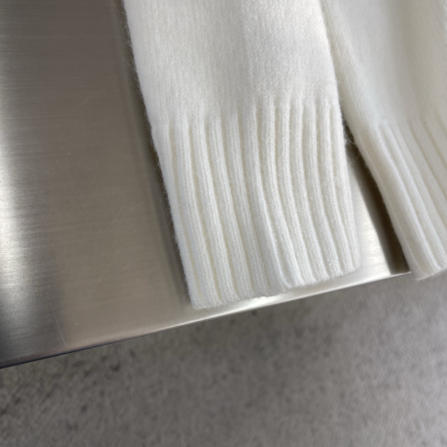 -Ami 毛衣 MINI爱心‼️®打造柔软细腻的触感与水洗质感，让穿着更为亲肤舒适，更能给你带来极致的穿