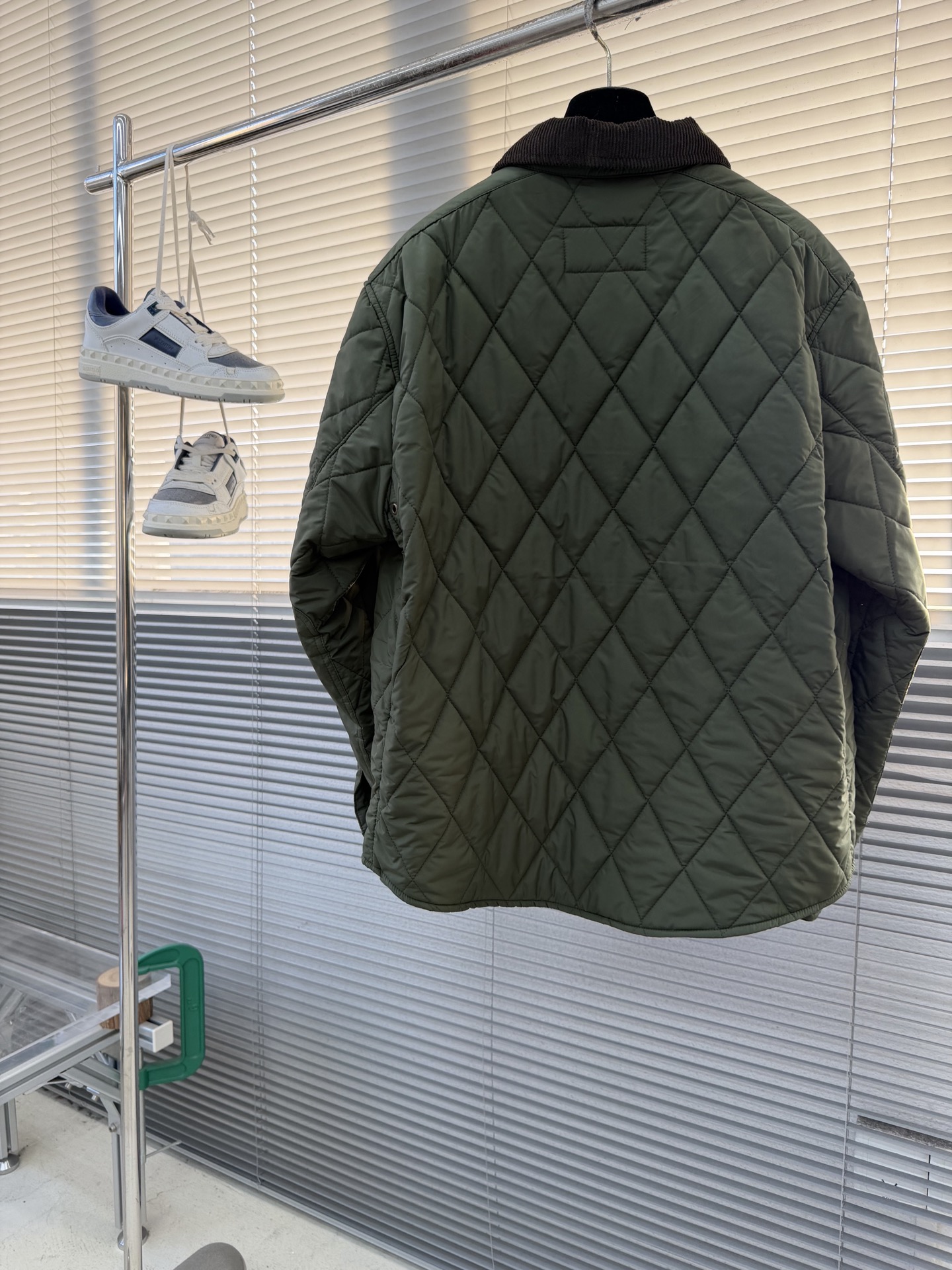 -Ralp🆕h Lauren 经典菱格绗棉夹克以复古工装为灵感，融合当代英伦格调，进口机压菱格绗缝精准对