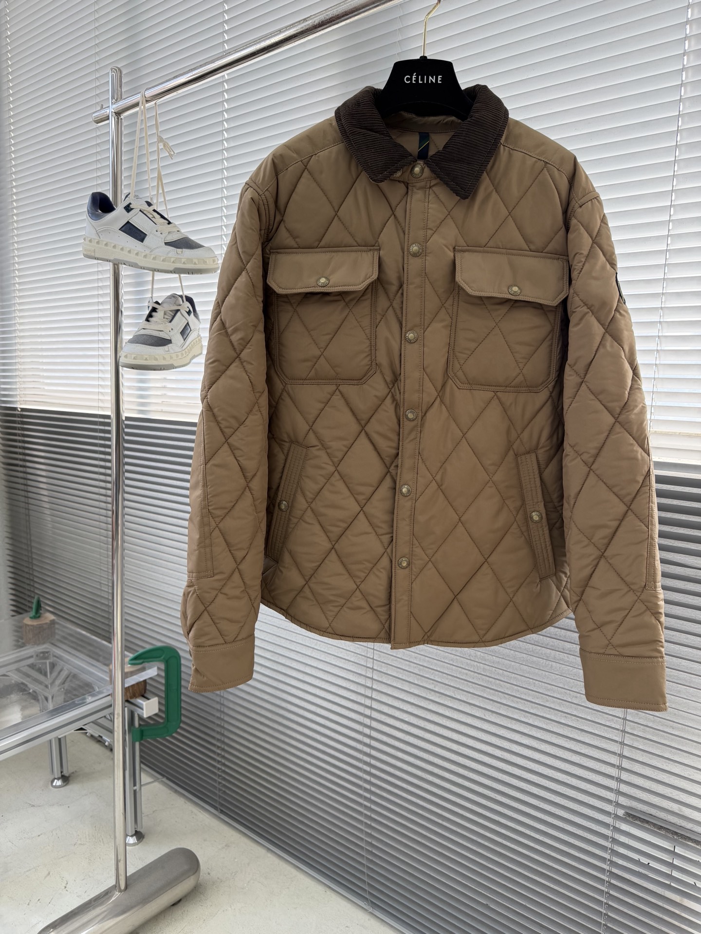 -Ralp🆕h Lauren 经典菱格绗棉夹克以复古工装为灵感，融合当代英伦格调，进口机压菱格绗缝精准对