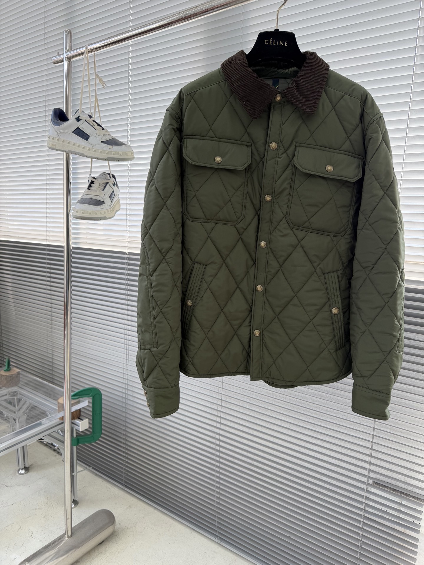 -Ralp🆕h Lauren 经典菱格绗棉夹克以复古工装为灵感，融合当代英伦格调，进口机压菱格绗缝精准对