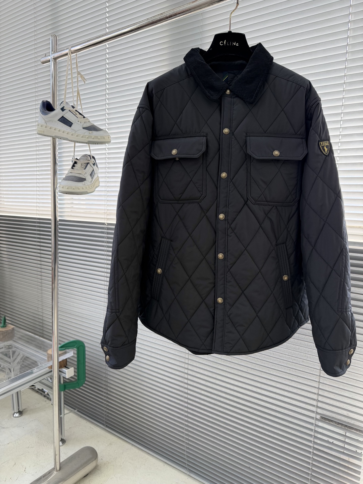 -Ralp🆕h Lauren 经典菱格绗棉夹克以复古工装为灵感，融合当代英伦格调，进口机压菱格绗缝精准对