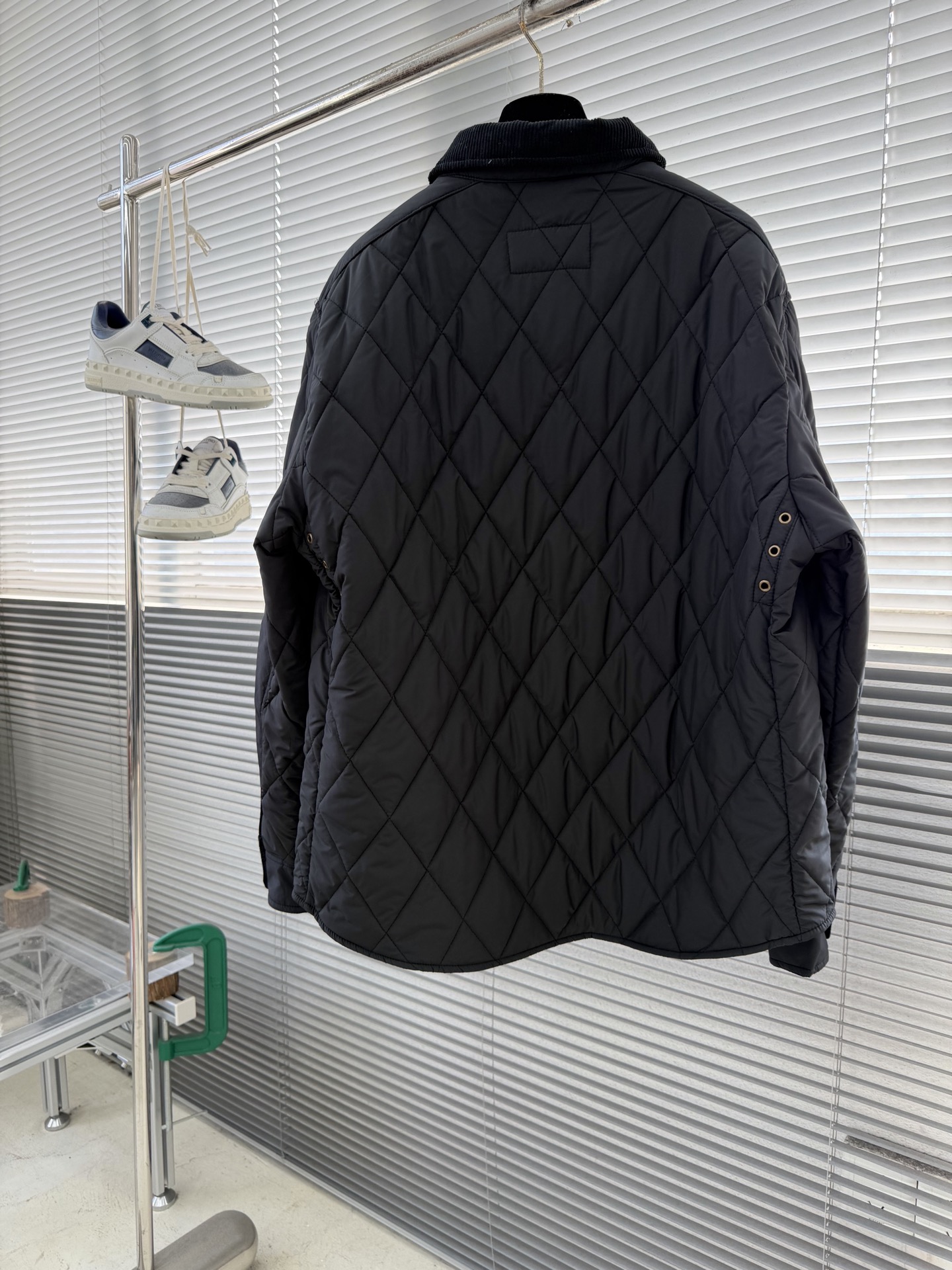 -Ralp🆕h Lauren 经典菱格绗棉夹克以复古工装为灵感，融合当代英伦格调，进口机压菱格绗缝精准对